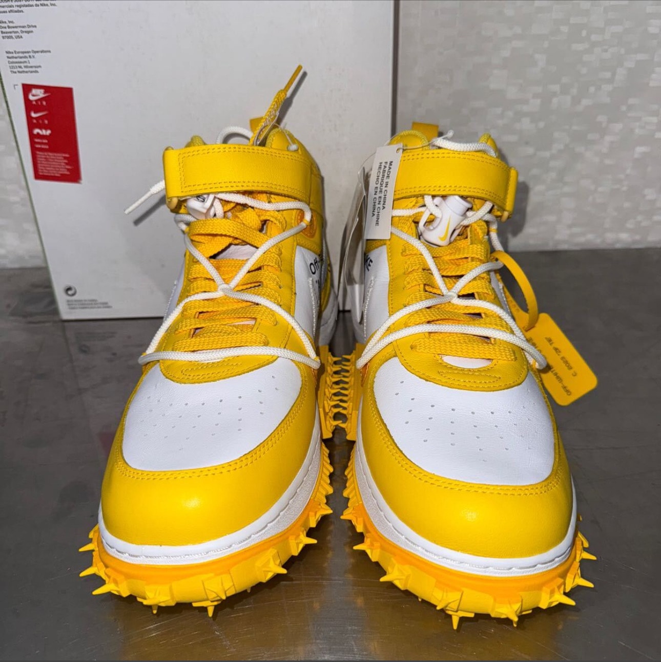 Off-White × Nike Air Force 1 Mid SP LTHR "White and Varsity Maize"
