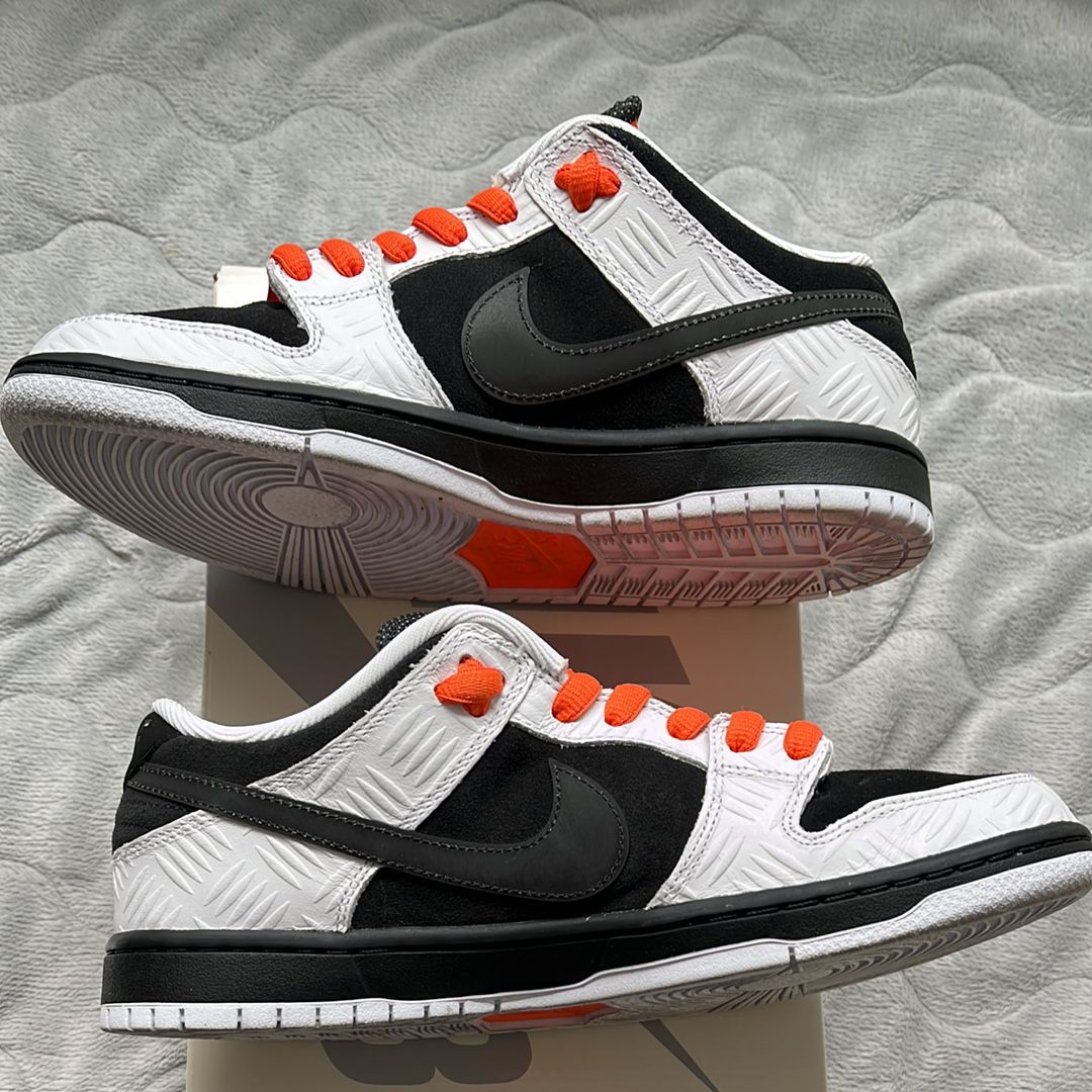 TIGHTBOOTH × Nike SB Dunk Low Pro QS "Black and White"