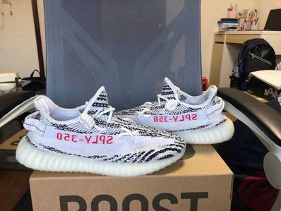adidas YEEZY Boost 350 V2 "Zebra"