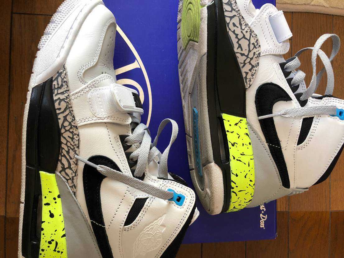 DON C × NIKE JORDAN LEGACY 312 BLACK-VOLT-VIVID BLUE