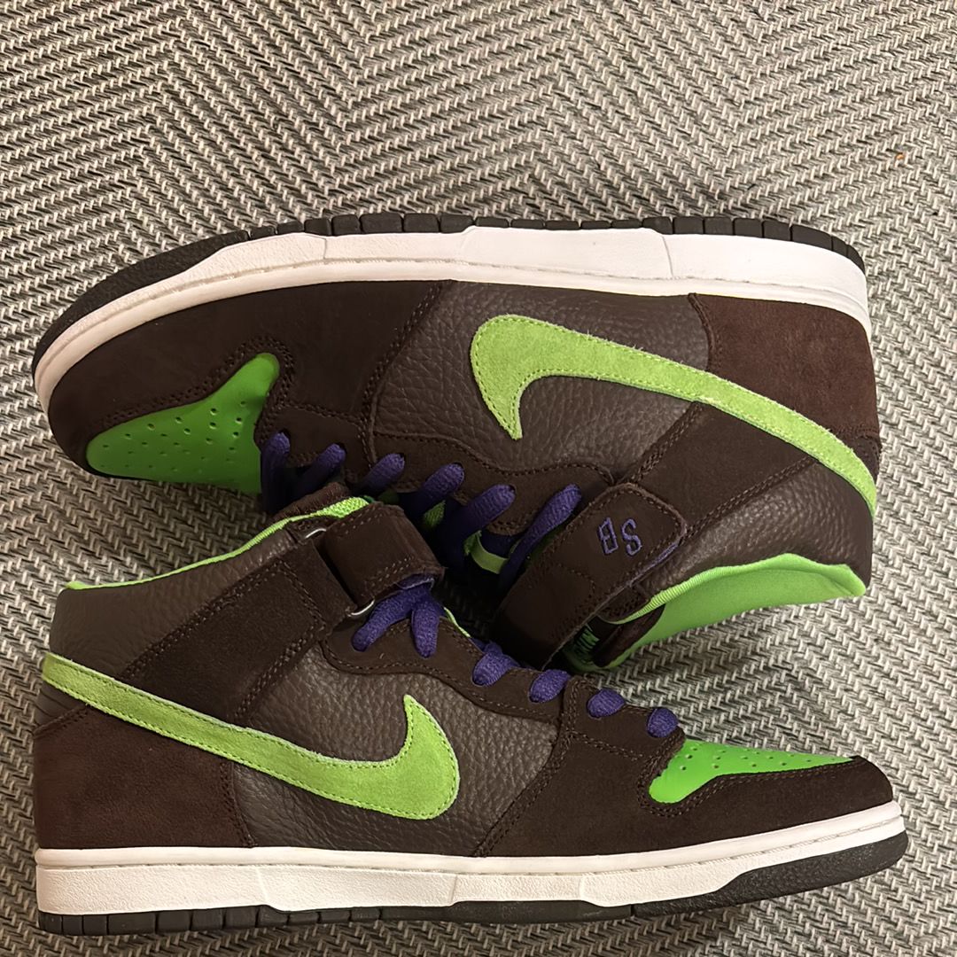 Nike SB Dunk Mid Pro "Baroque Brown/Radiant Green"