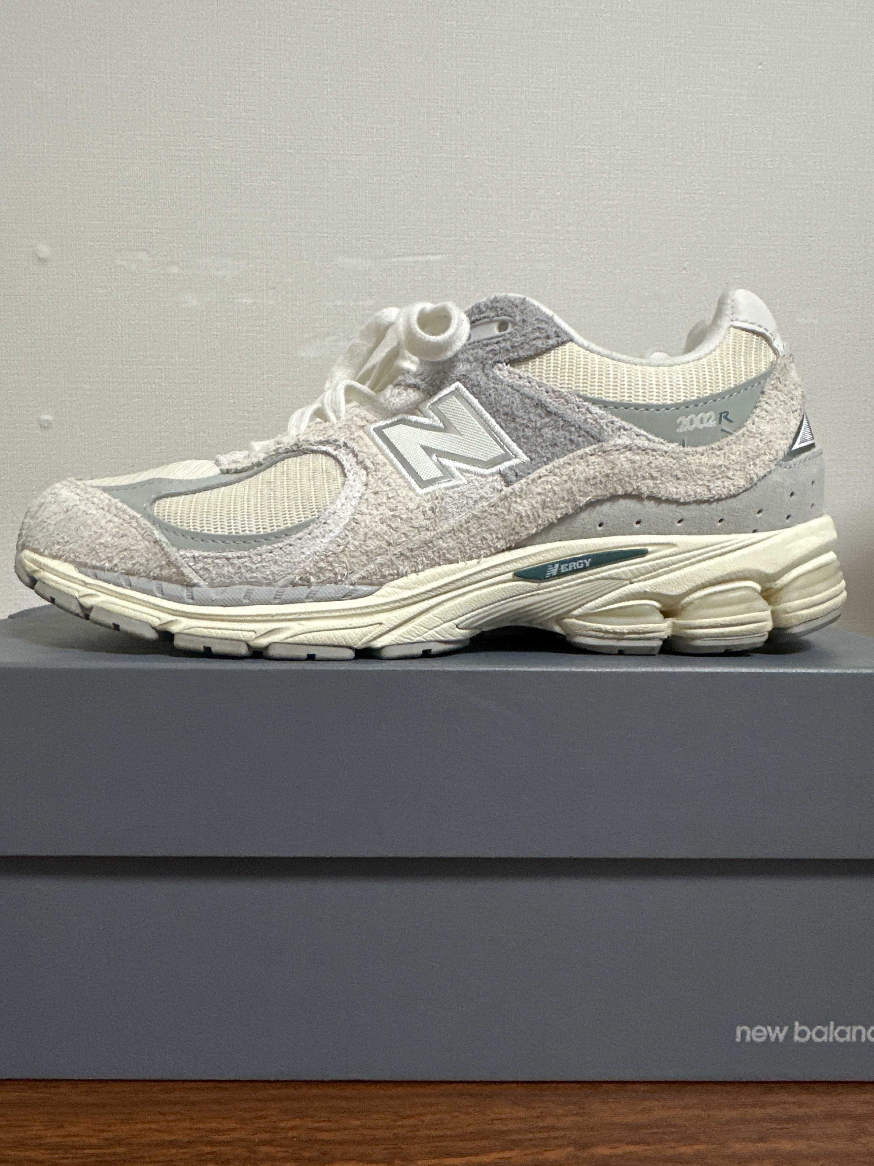 New Balance 2002R "Off White/Cream/Grey"