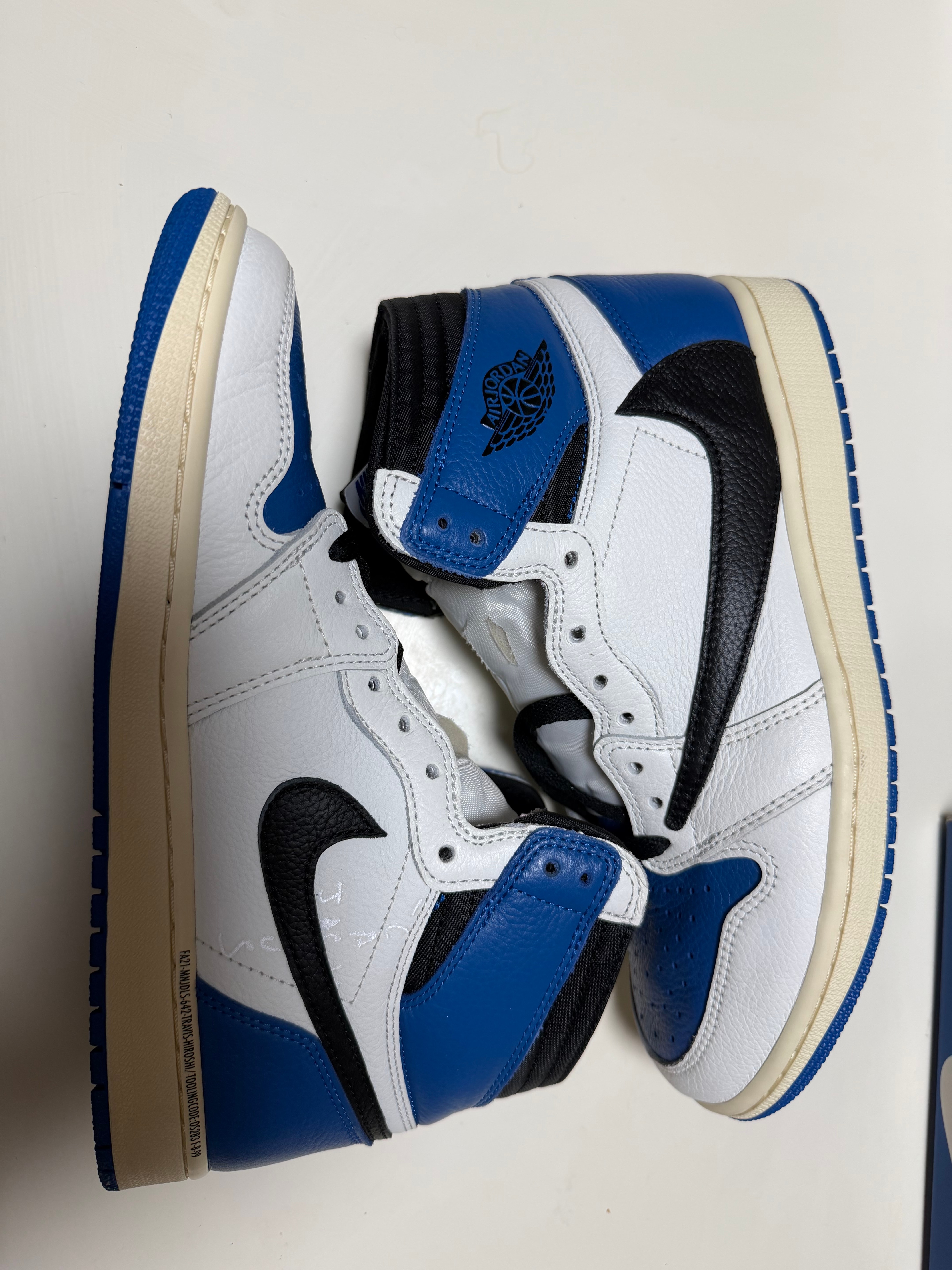 Travis Scott × fragment design × Nike Air Jordan 1 Retro High OG SP "Military Blue"