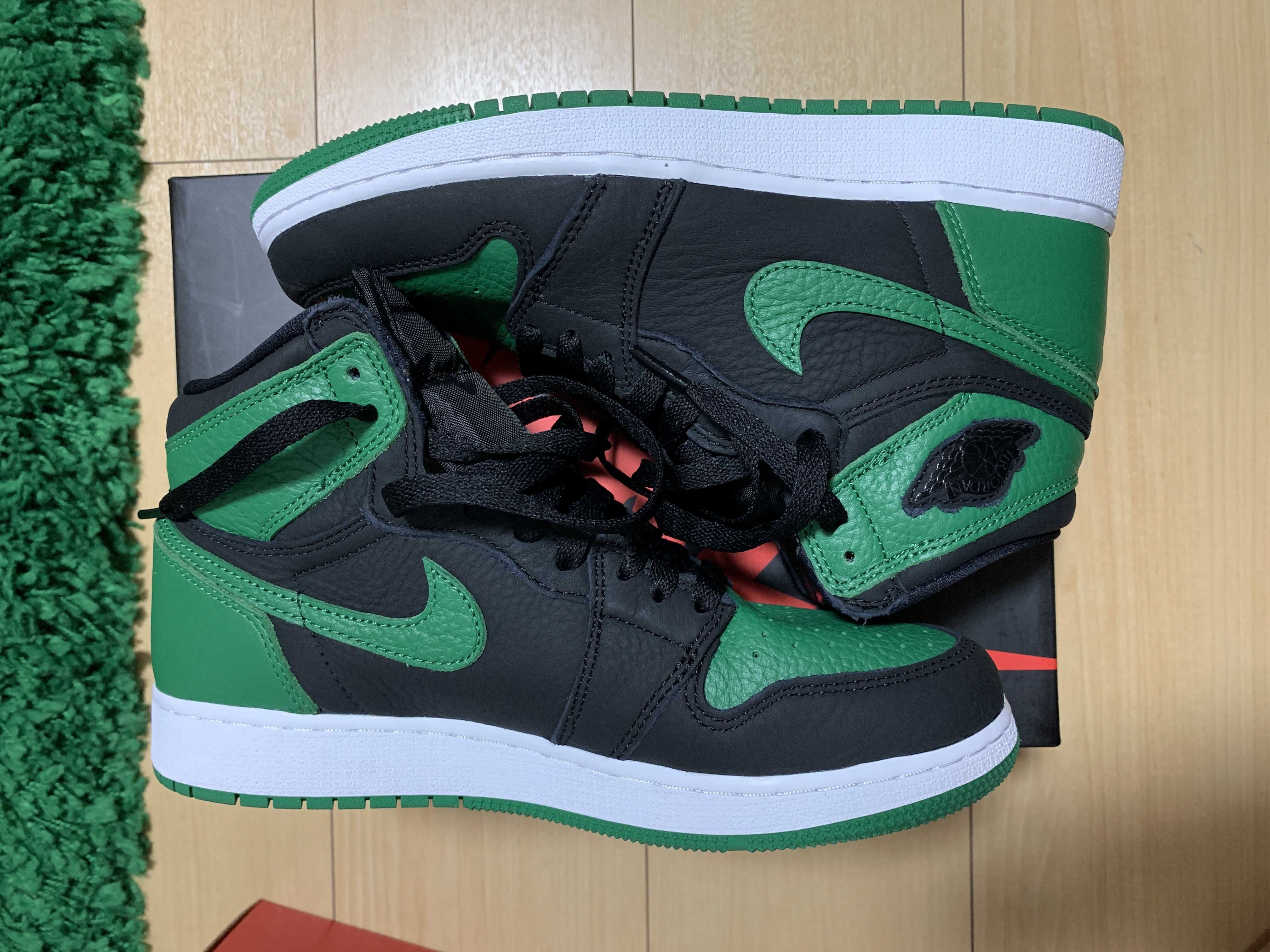 NIKE AIR JORDAN 1 RETRO HIGH OG GS "BLACK/PINE GREEN"