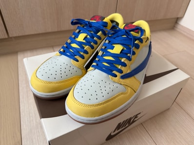 Travis Scott × Nike Women's Air Jordan 1 Retro Low OG "Canary"
