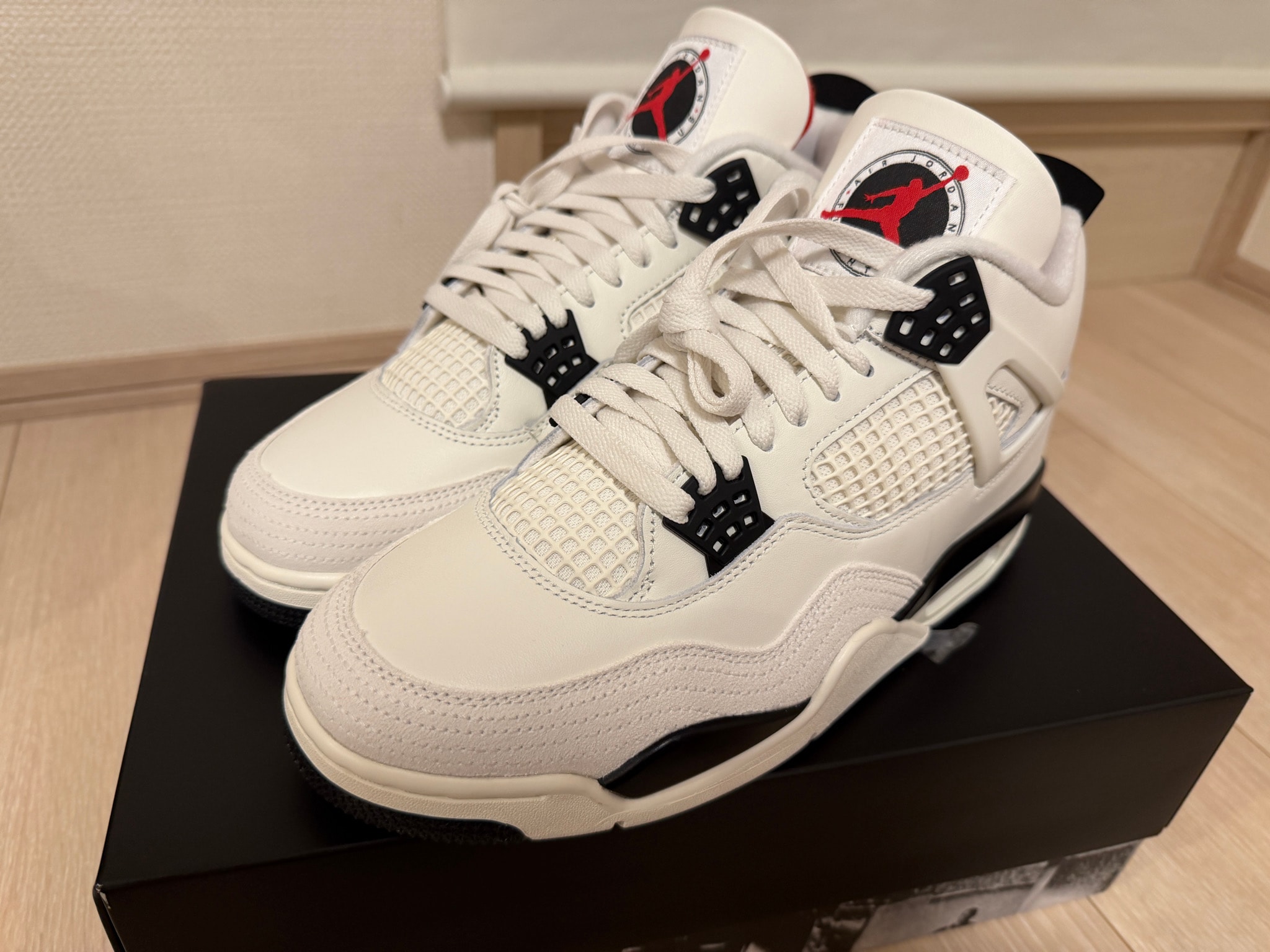 Nike Air Jordan 4 "Flight Club"