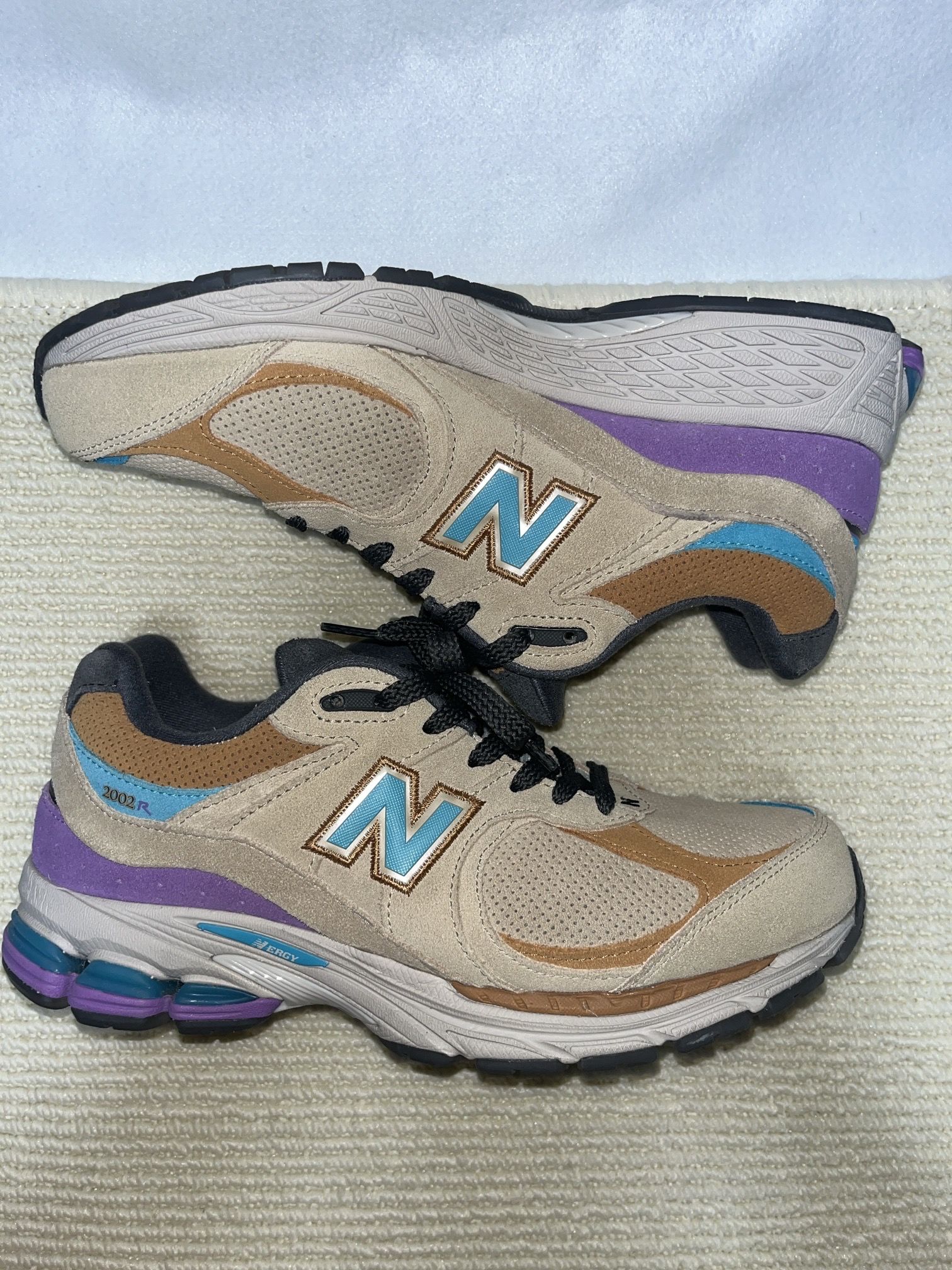 New Balance 2002R "Beige/Purple"