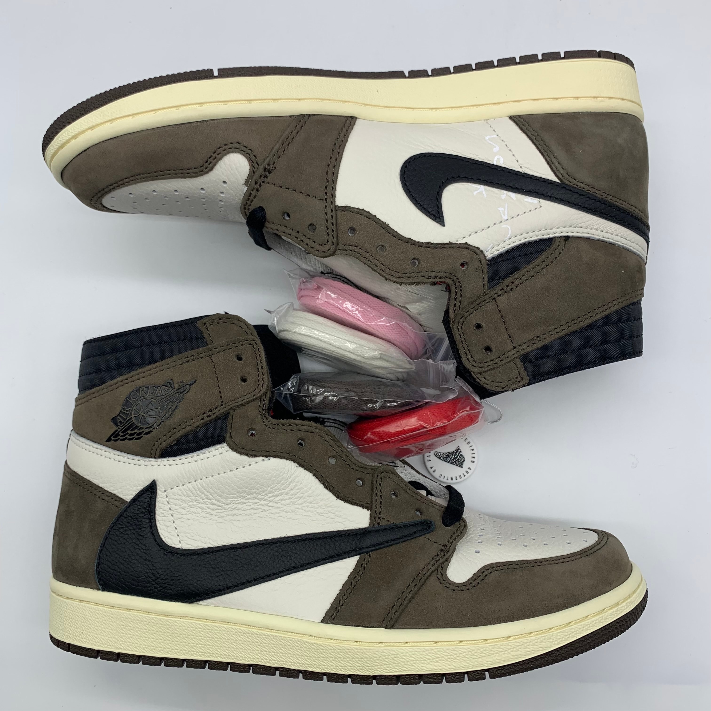 Travis Scott × Nike Air Jordan 1 Retro High OG TS SP "Sail/Dark Mocha"