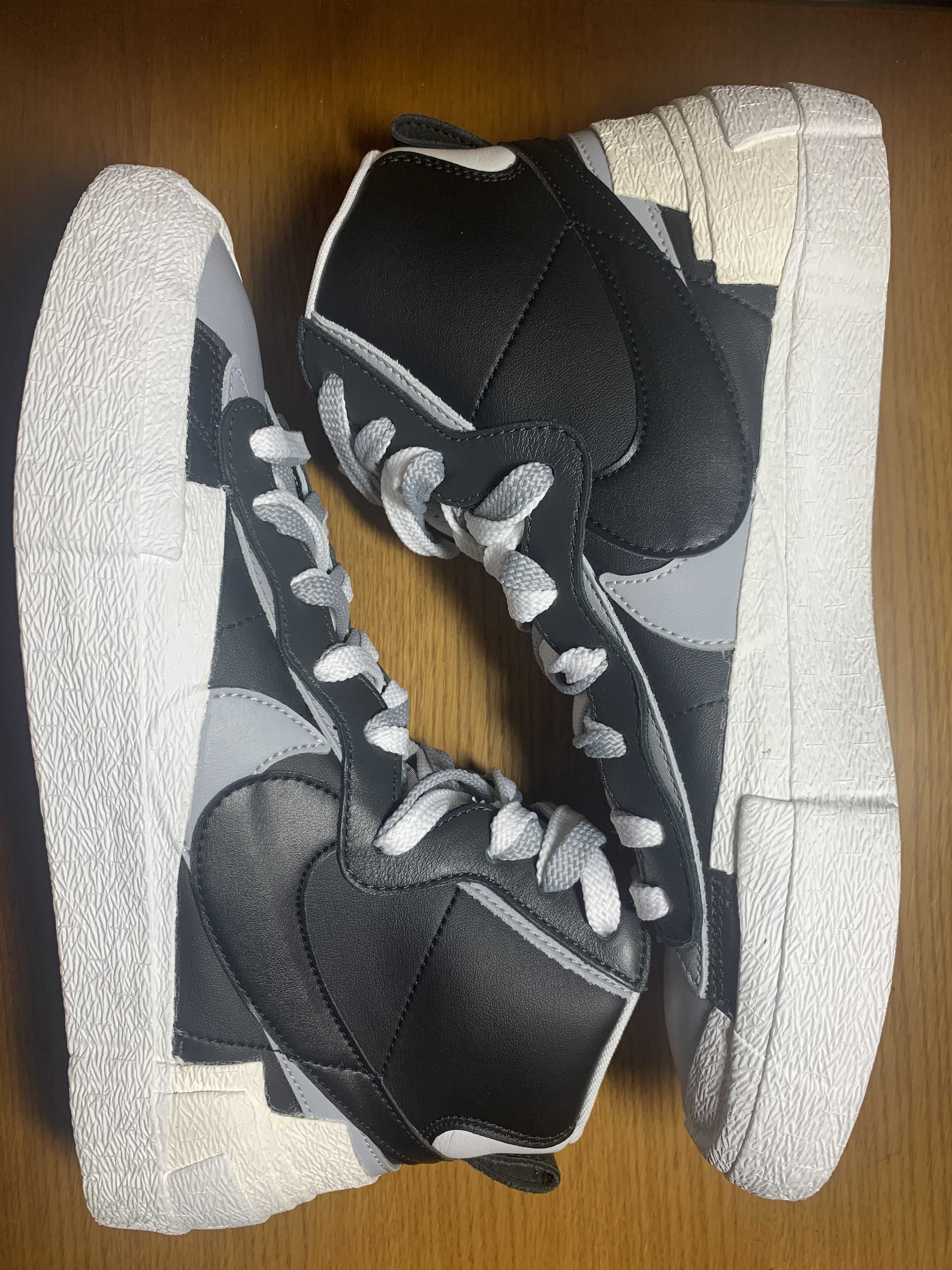 sacai × NIKE BLAZER MID "BLACK/WOLF GREY/WHITE"