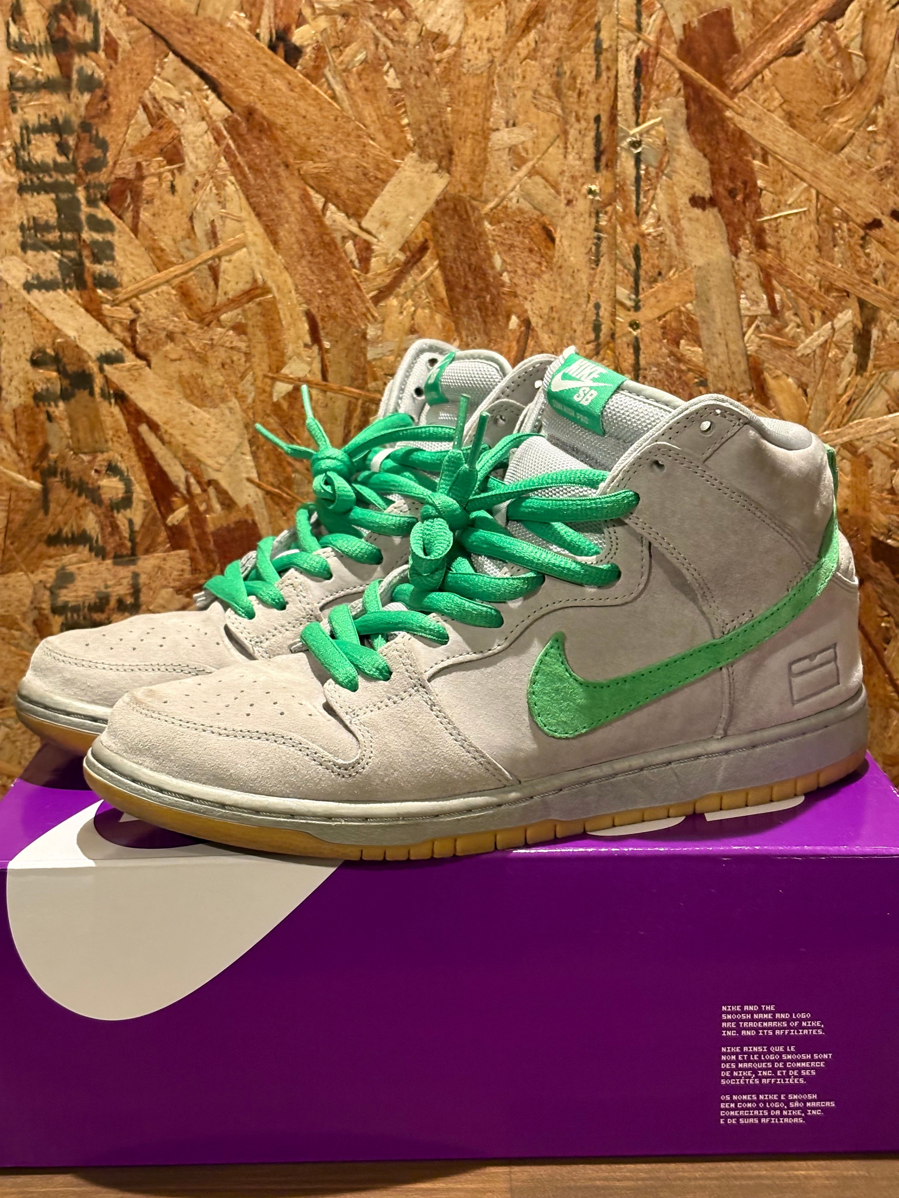 Nike SB Dunk High "Silver Box"