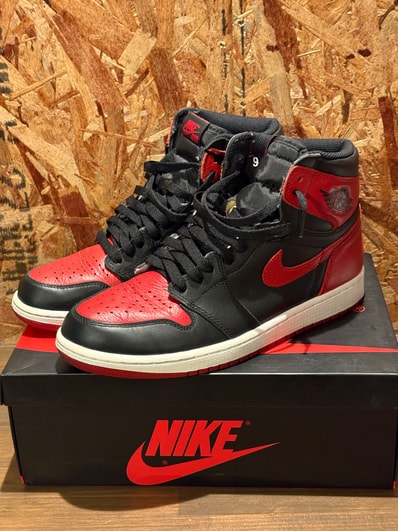 Nike Air Jordan 1 Retro High OG "Bred/Banned"