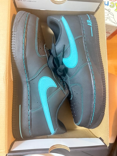Nike Air Force 1 Low "Black Tiffany"