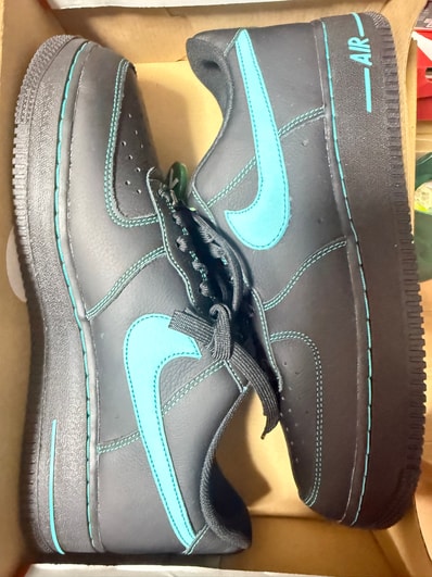 Nike Air Force 1 Low "Black Tiffany"