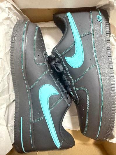 Nike Air Force 1 Low "Black Tiffany"