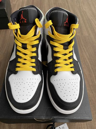 Nike Air Jordan 1 Mid SE "Black/Red/White"