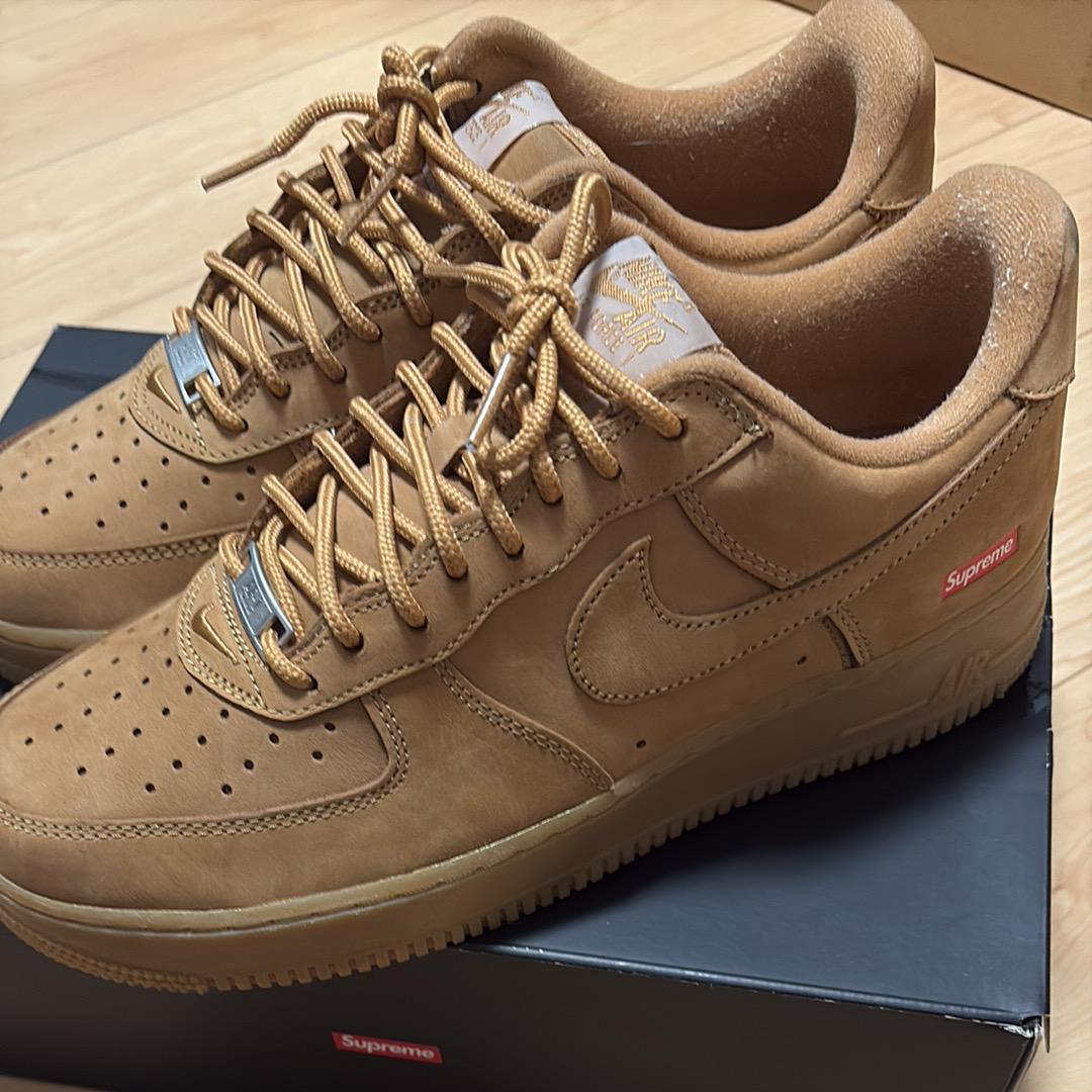 Supreme × Nike Air Force 1 Low 