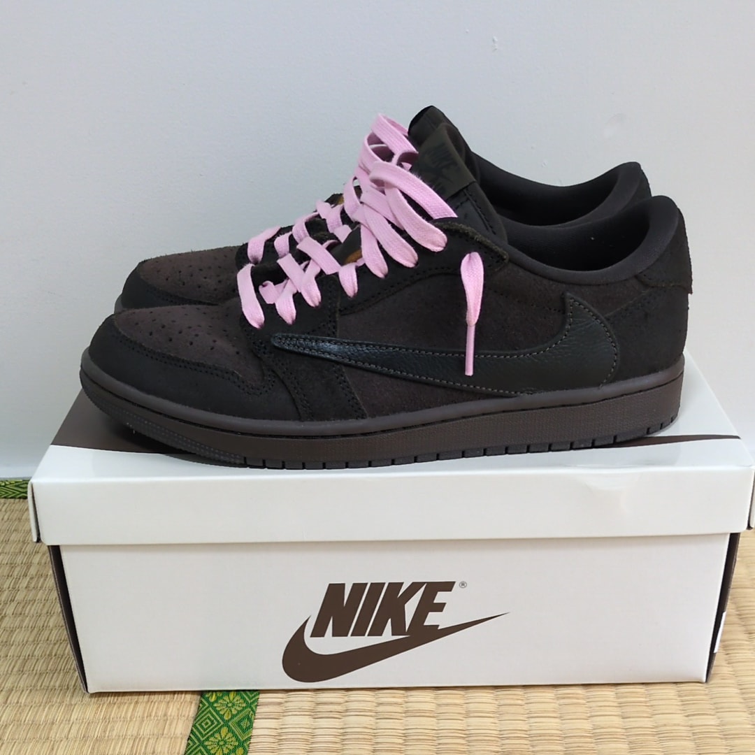 Travis Scott × Nike Air Jordan 1 Low OG SP "Velvet Brown and Dark Mocha"