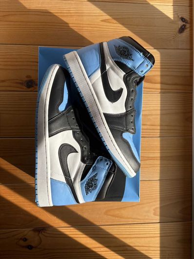 Nike Air Jordan 1 Retro High OG "University Blue/UNC Toe"