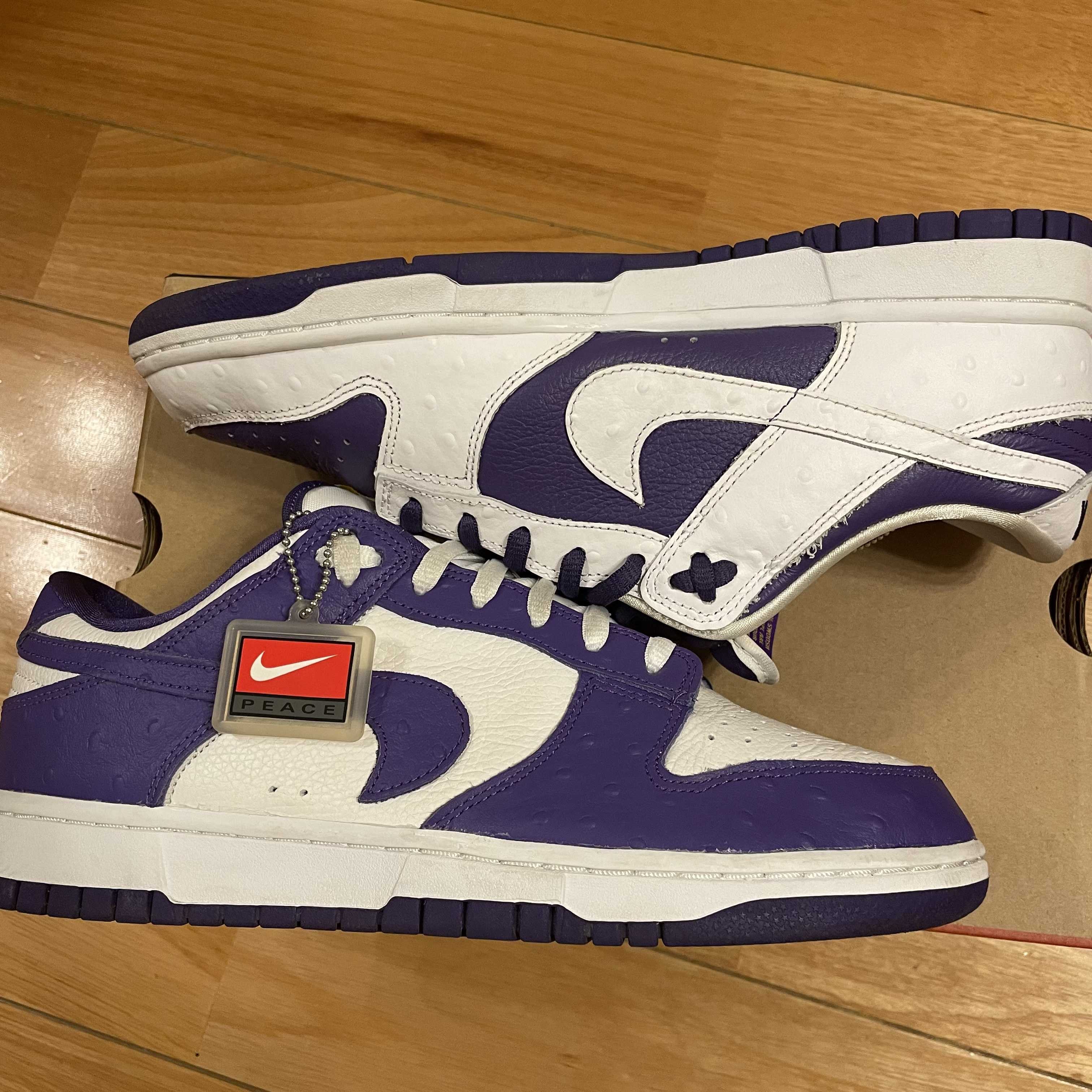 Nike Women's Dunk Low "Made You Look"