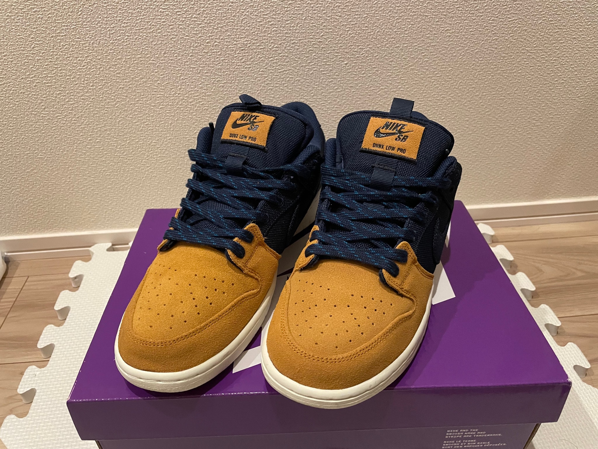 Nike SB Dunk Low "Desert Ochre and Midnight Navy"