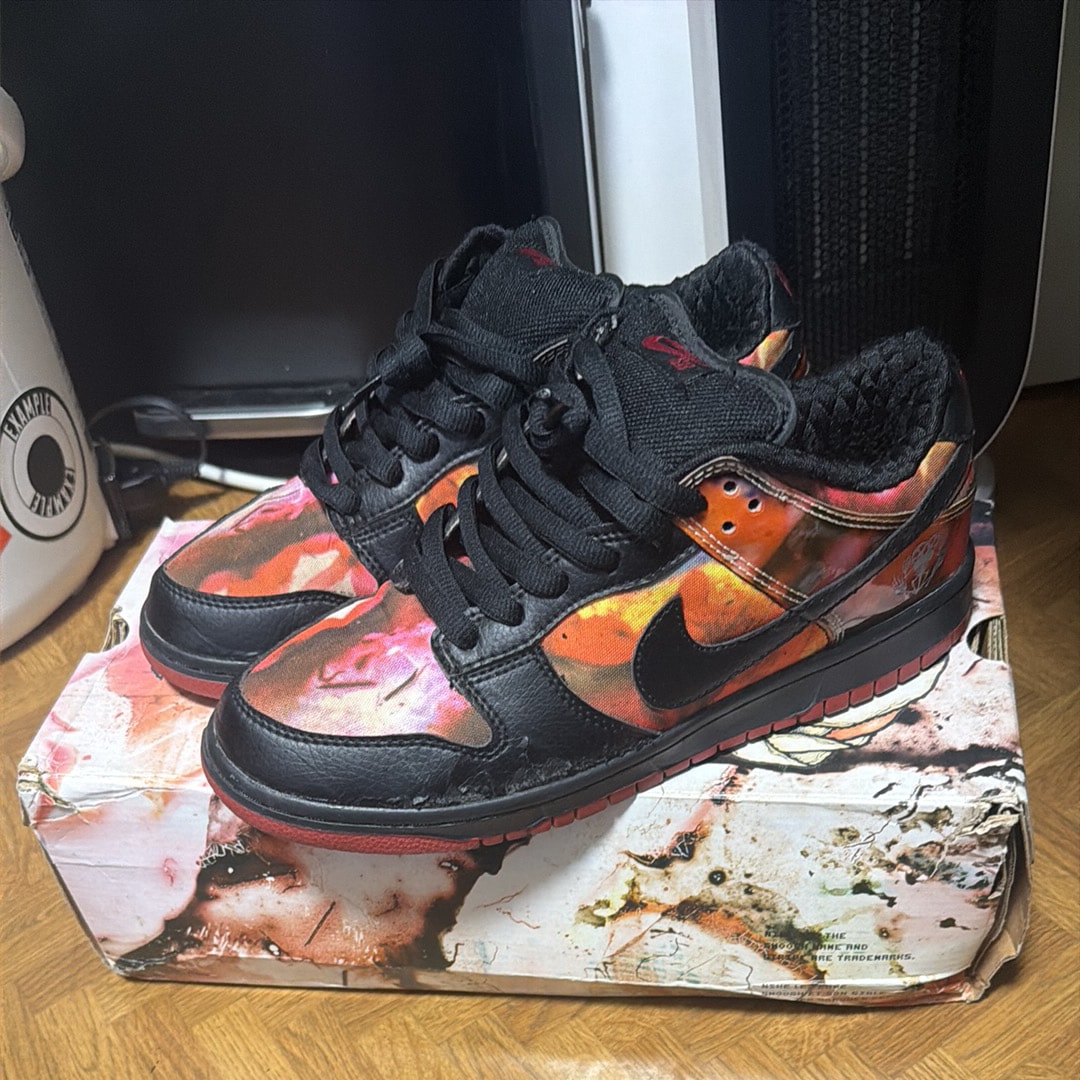 Nike SB Dunk Low "Pushead 1"