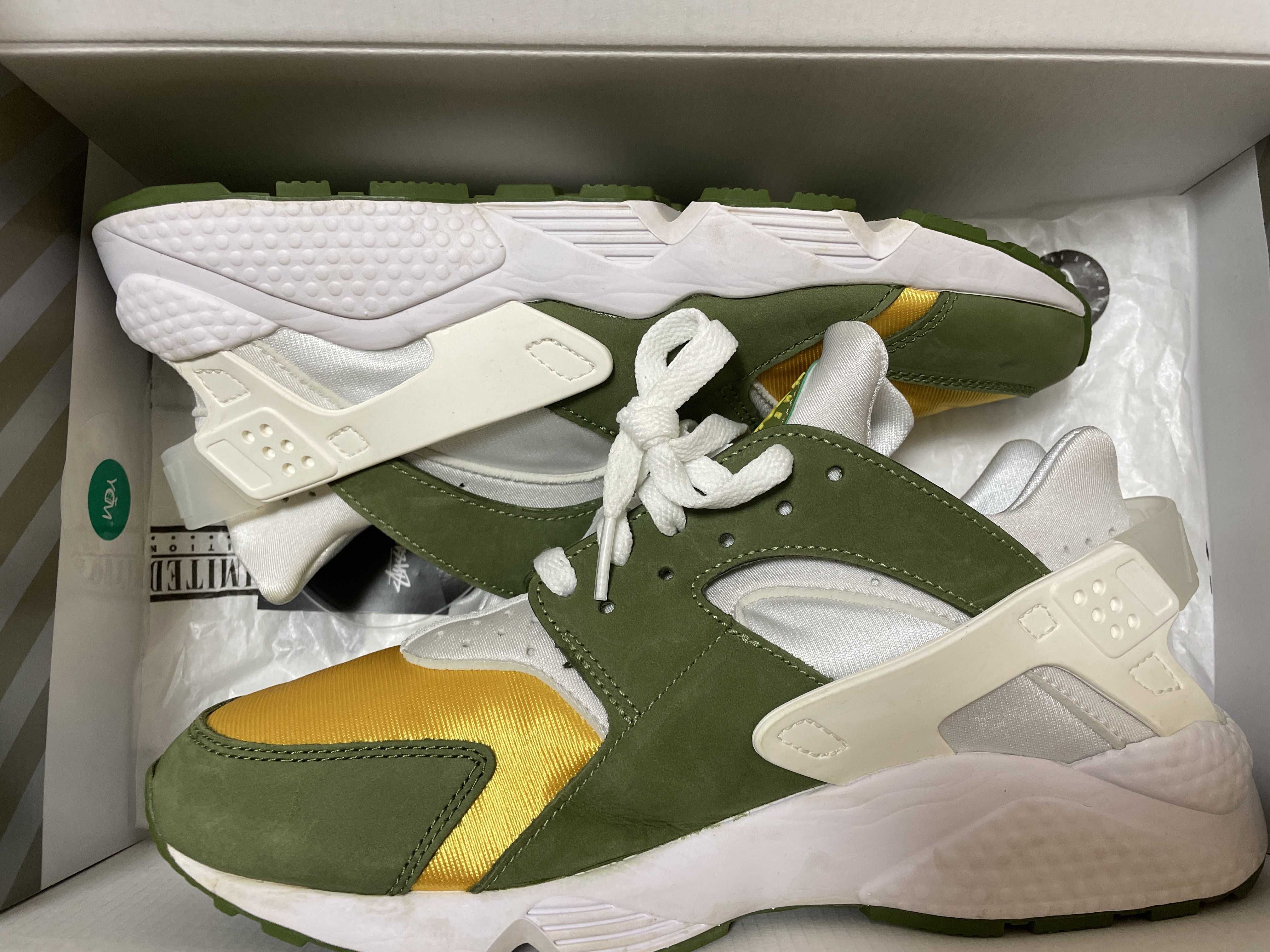 Stussy × Nike Air Huarache "Dark Olive"