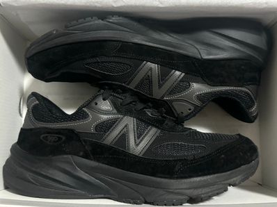 New Balance 990V6 "Triple Black"