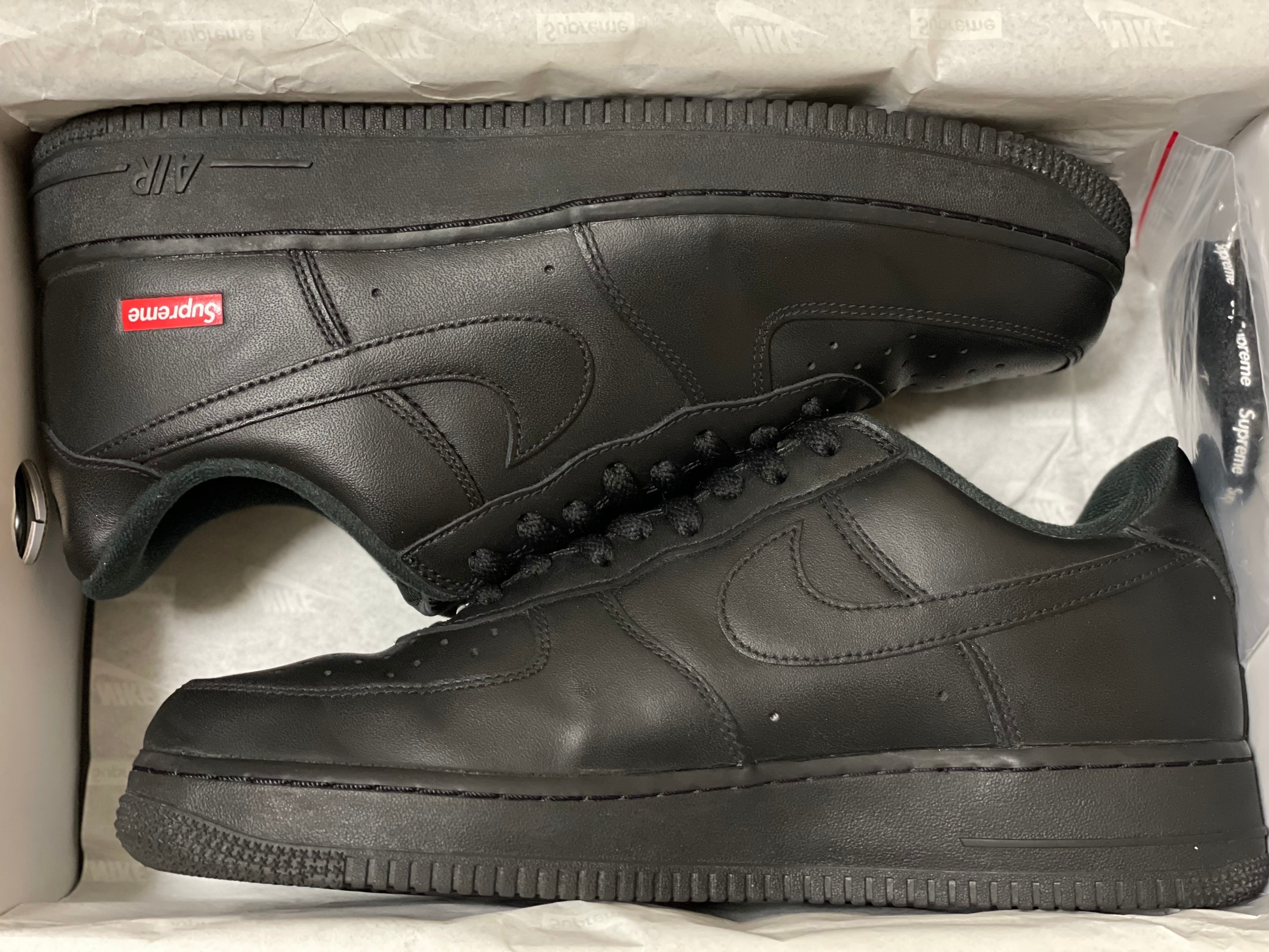 Supreme × Nike Air Force 1 Low "Black"