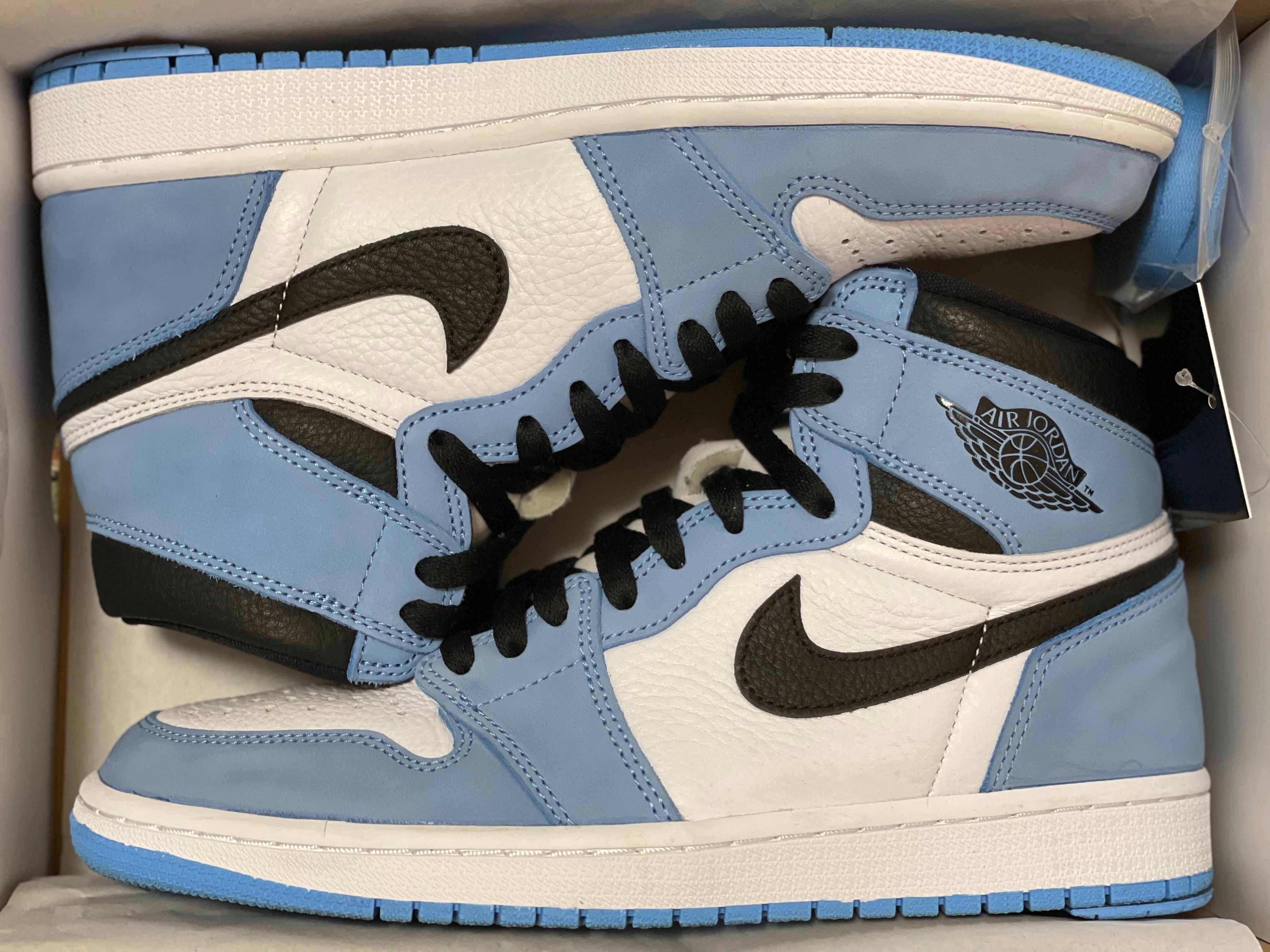 Nike Air Jordan 1 High OG "University Blue"