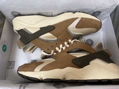 Stussy × Nike Air Huarache "Desert Oak"