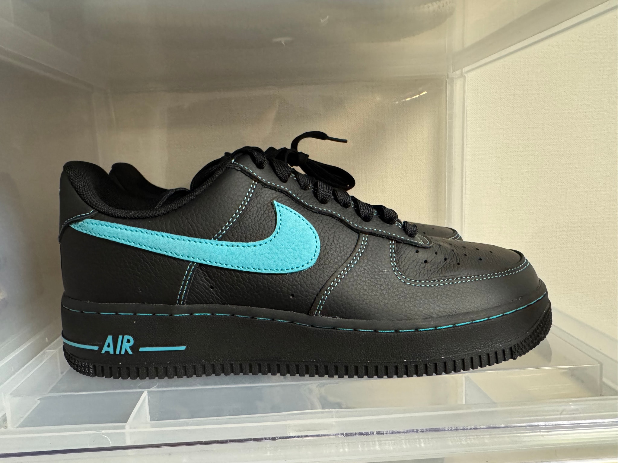 Nike Air Force 1 Low "Black Tiffany"
