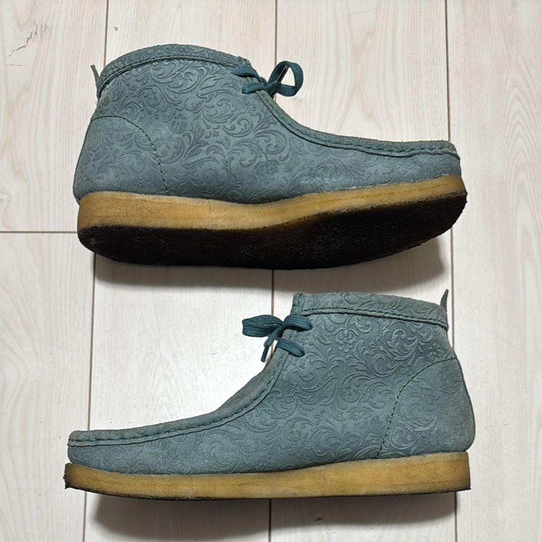 エンド × クラークス オックスフォード フラワーズ ワラビー ブーツ "グリーンフローラル"