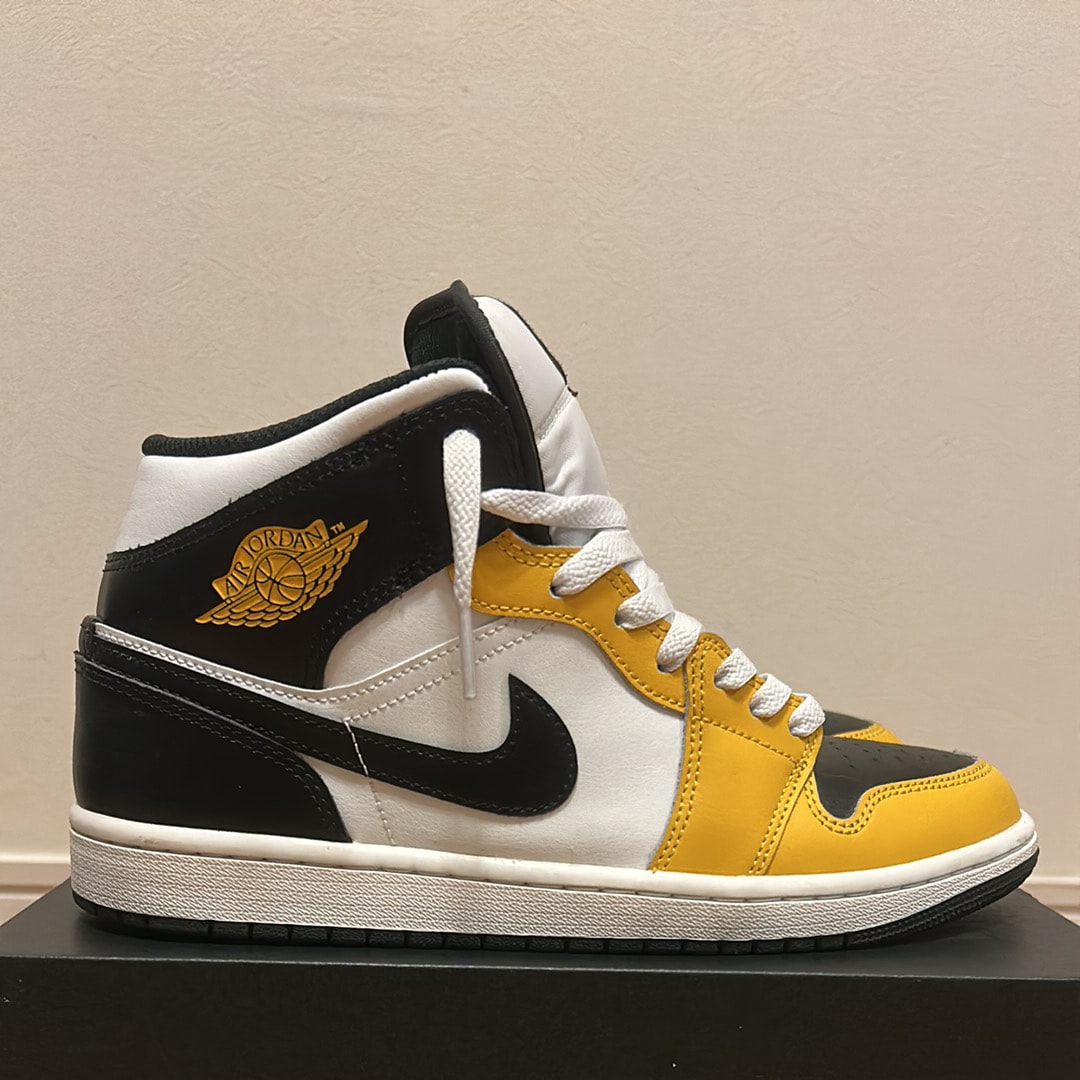 Nike Air Jordan 1 Mid "Yellow Ochre"