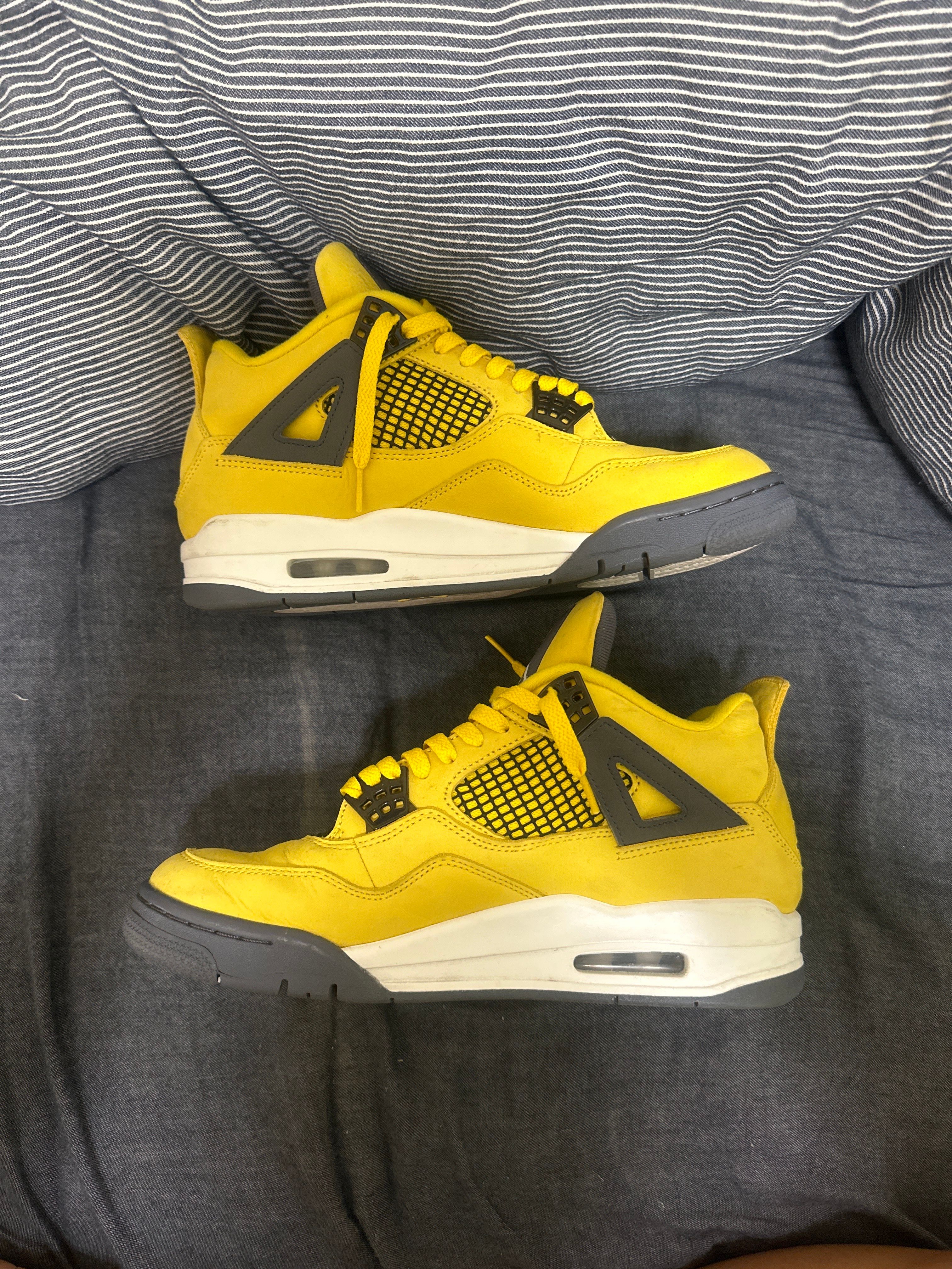 Nike Air Jordan 4 "Tour Yellow"