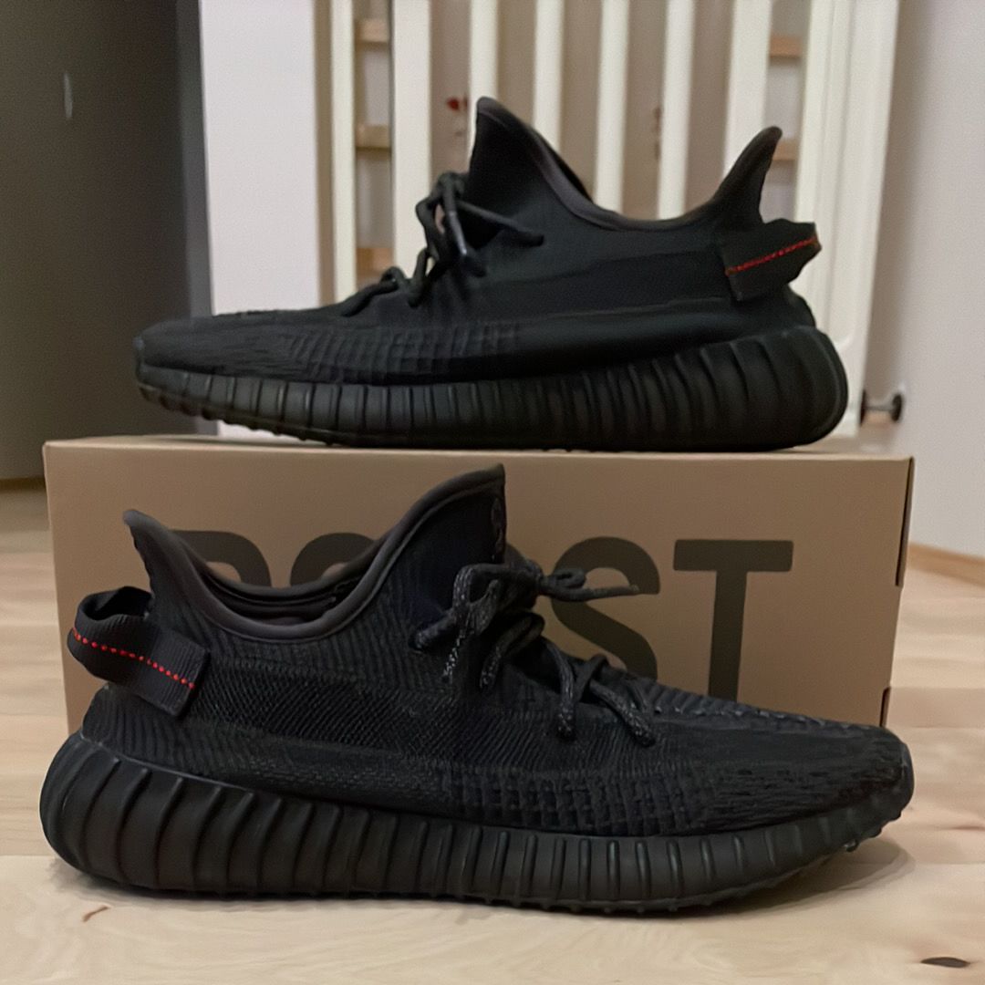 adidas YEEZY Boost 350 V2 "Black"