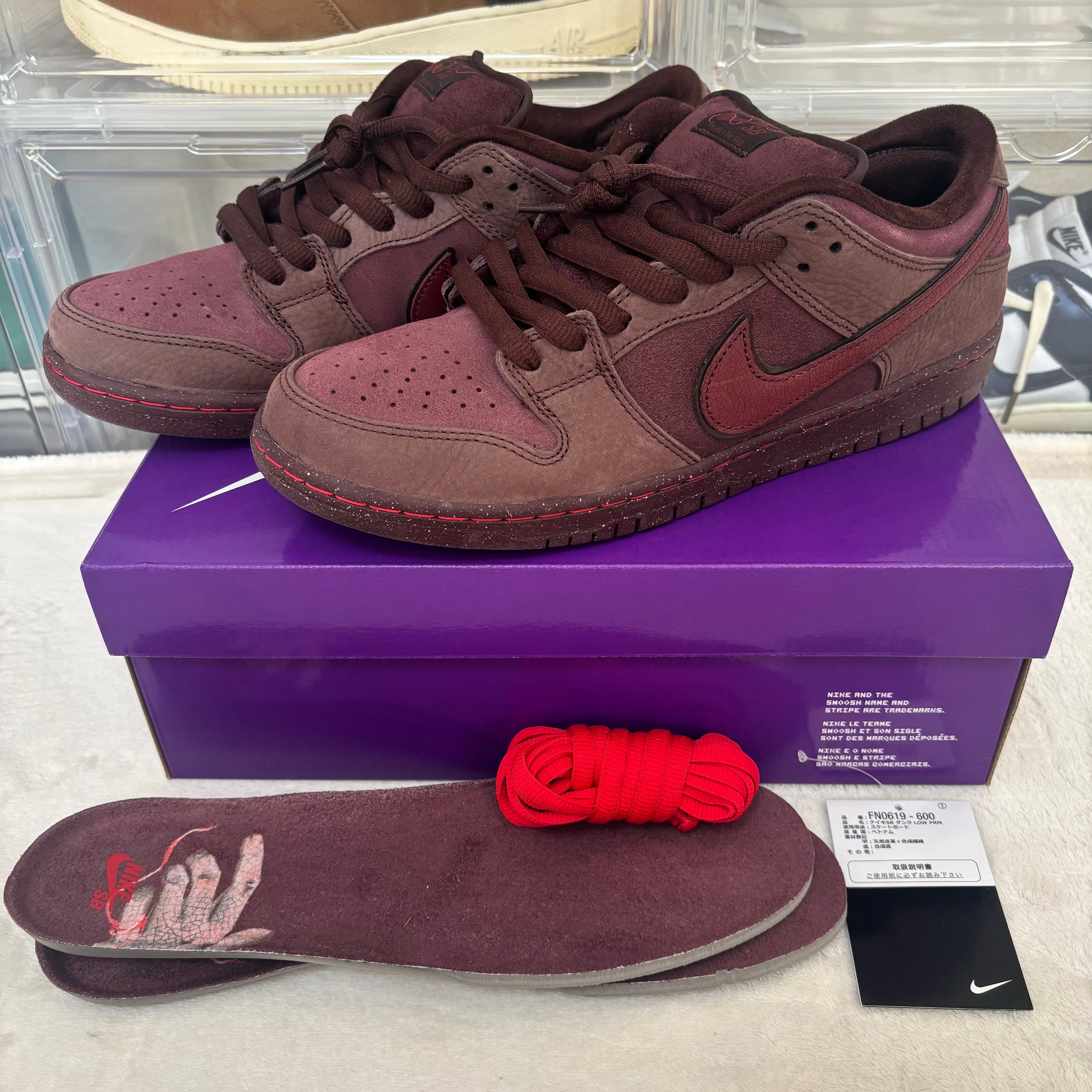 Nike SB Dunk Low PRM City of Love 