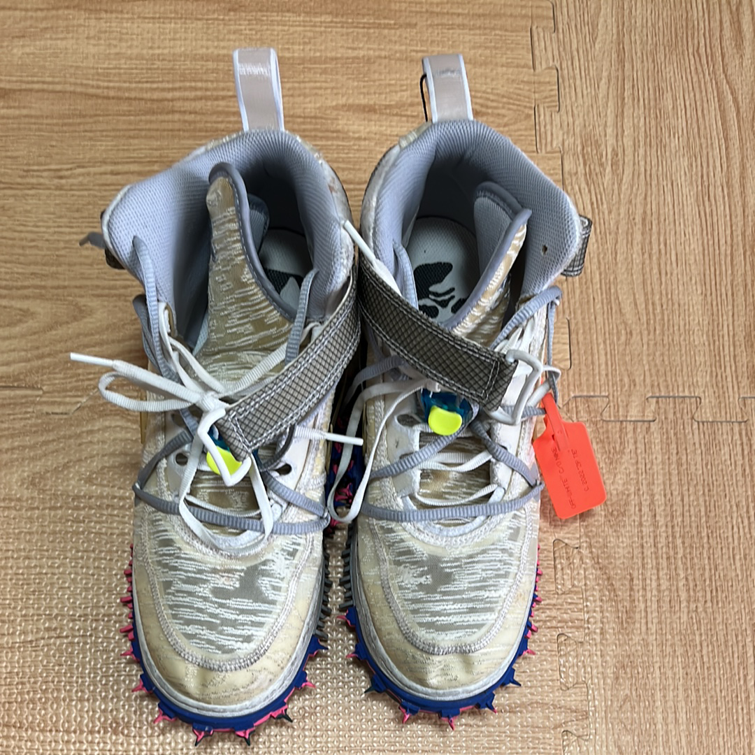 オフホワイト × ナイキ エアフォース1 ミッド "ホワイト"