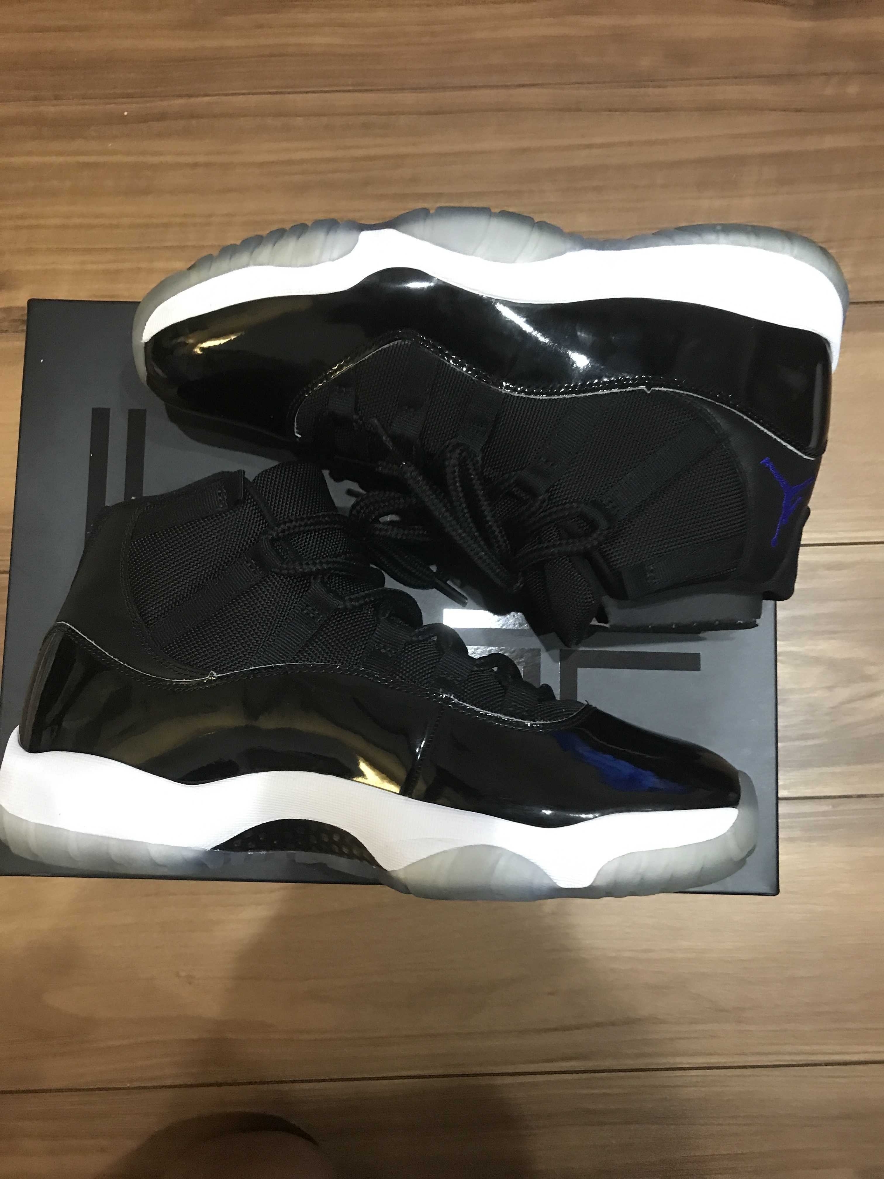 Nike Air Jordan 11 Retro "Space Jam" (2016)