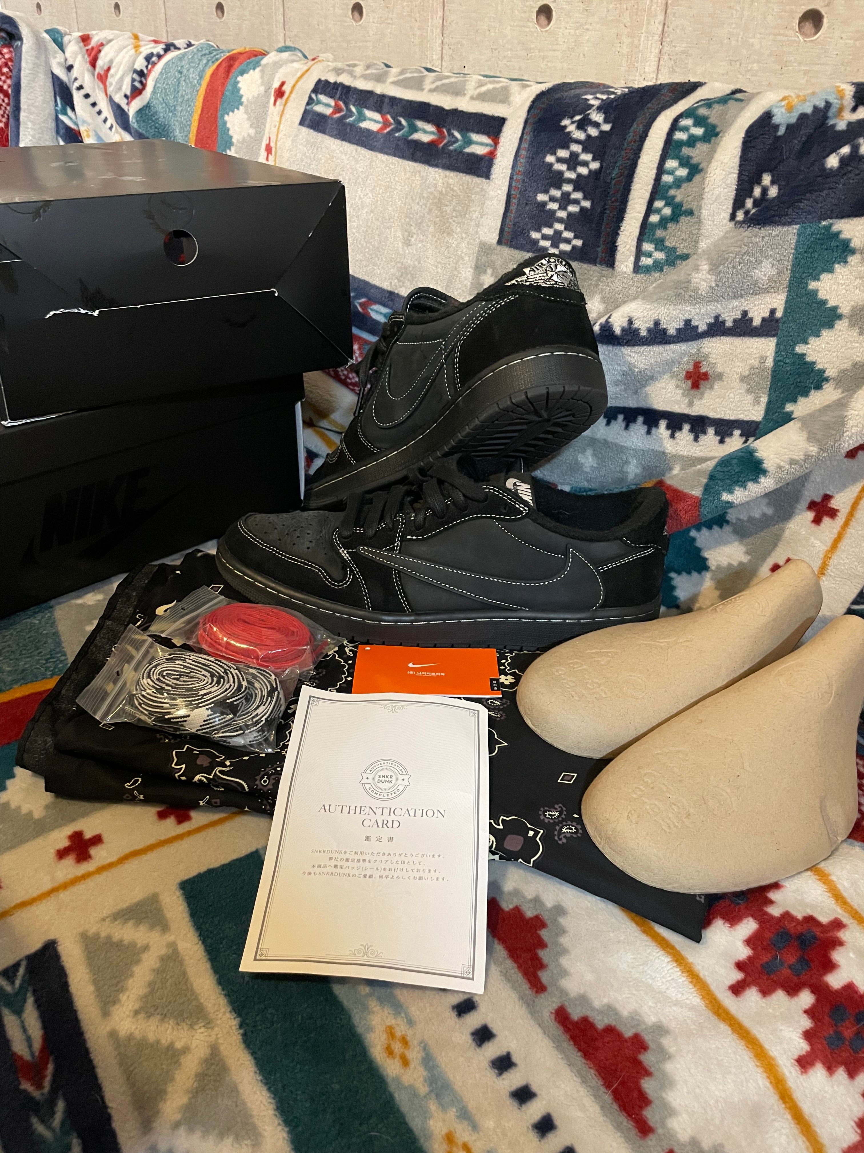 Travis Scott × Nike Air Jordan 1 Low OG SP "Black Phantom"