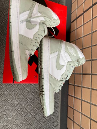 Nike Women's Air Jordan 1 High OG "Seafoam"