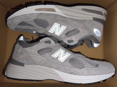 KITH 101 × New Balance 991V2 "Moonrock"