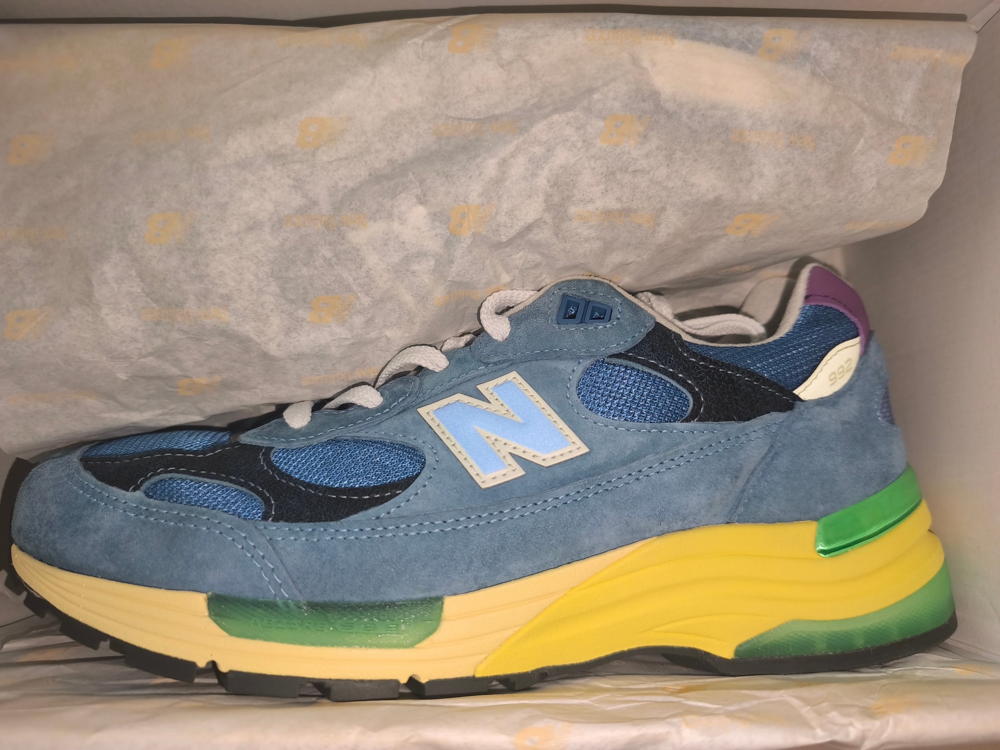 New Balance 992 "Sea Stone/Green Apple"