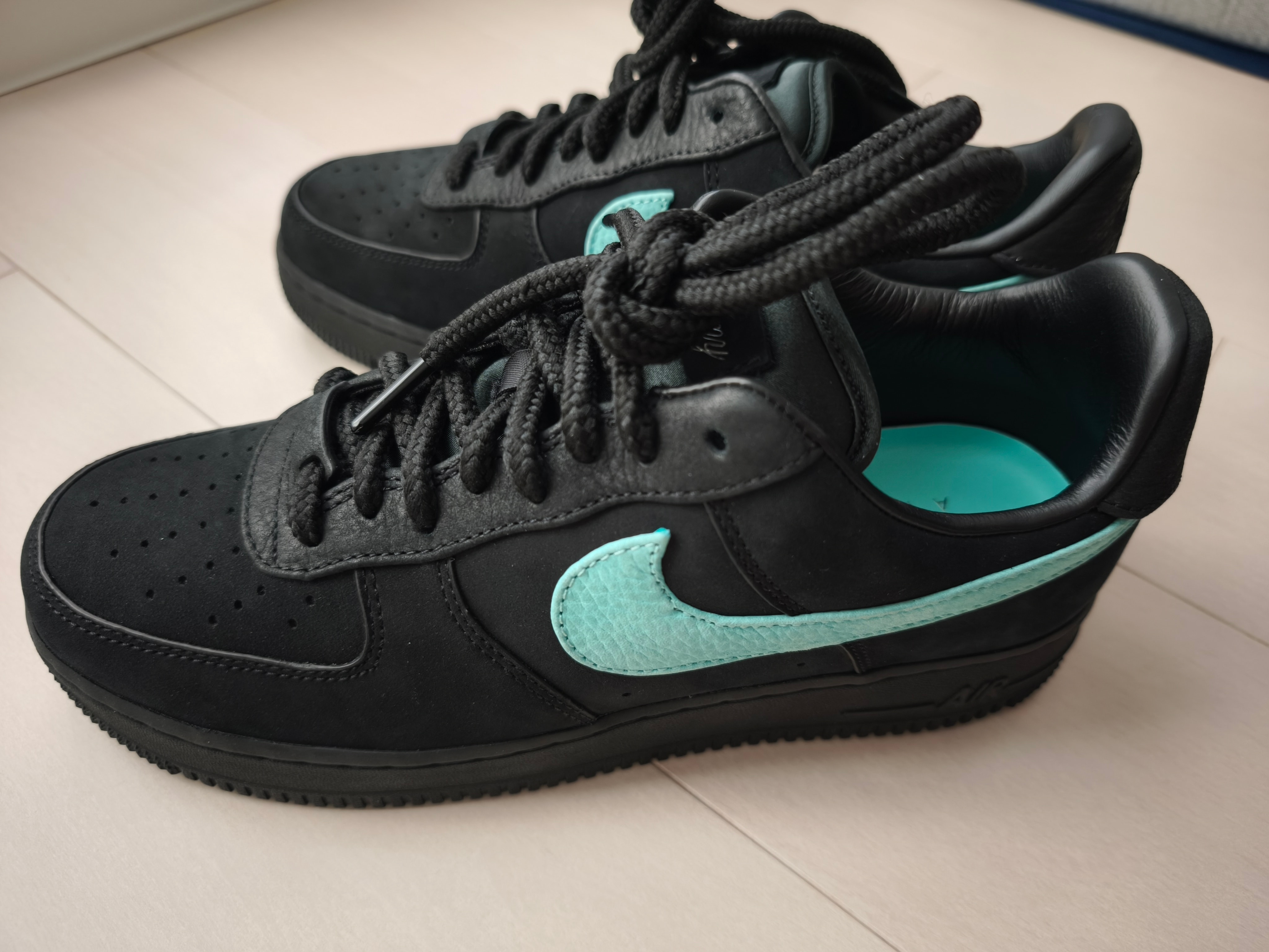 ティファニー × ナイキ エアフォース1 ロー "1837"