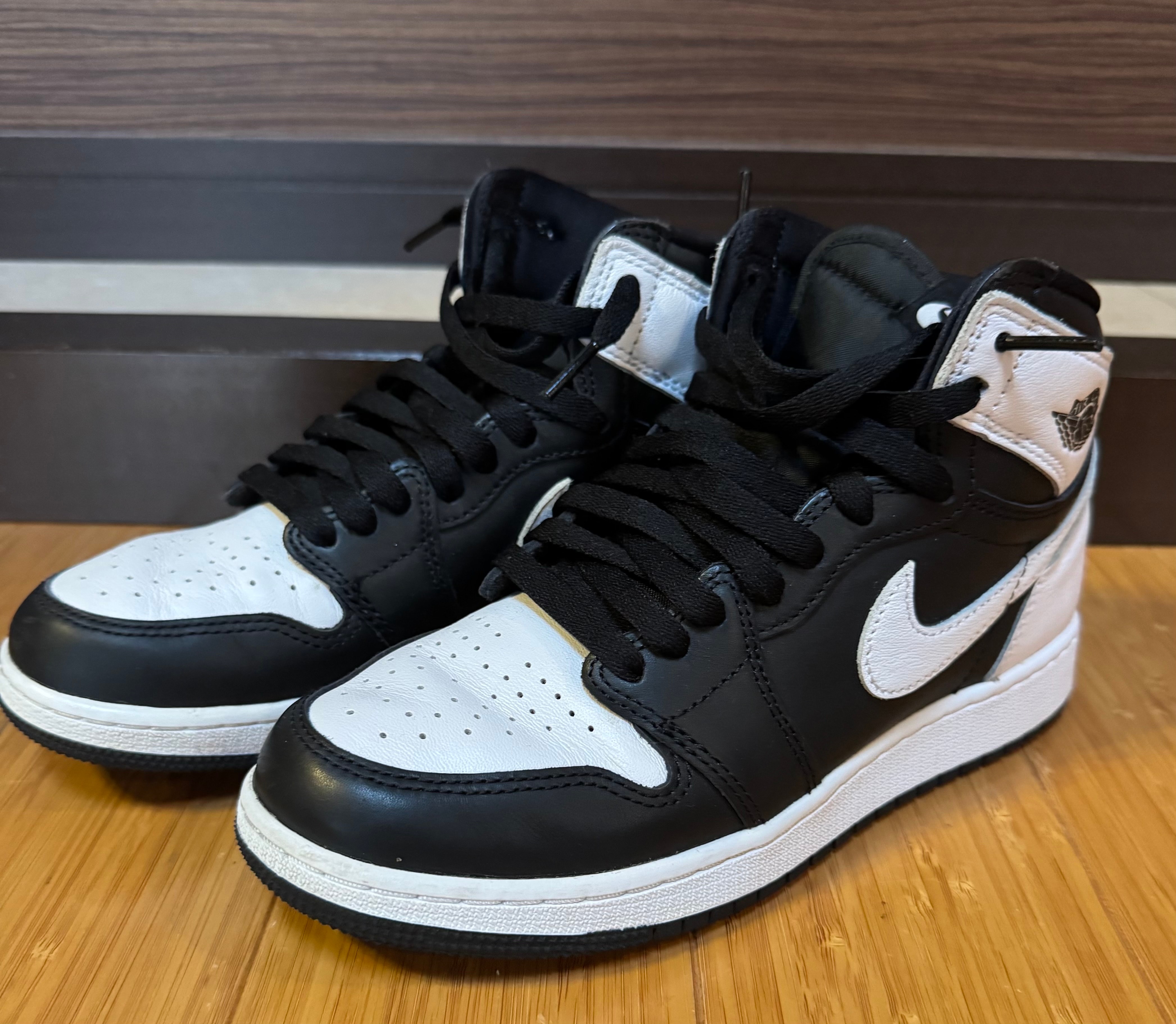 【新品24cm】NIKE｜エアジョーダン１LOW GS｜ホワイト/ブラック エア ジョーダン 1 ナイキ エアジョーダン ロー NIKE AIR JORDAN LOW