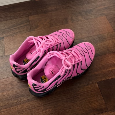 Nike Women's Air Max Plus "Black Pink"