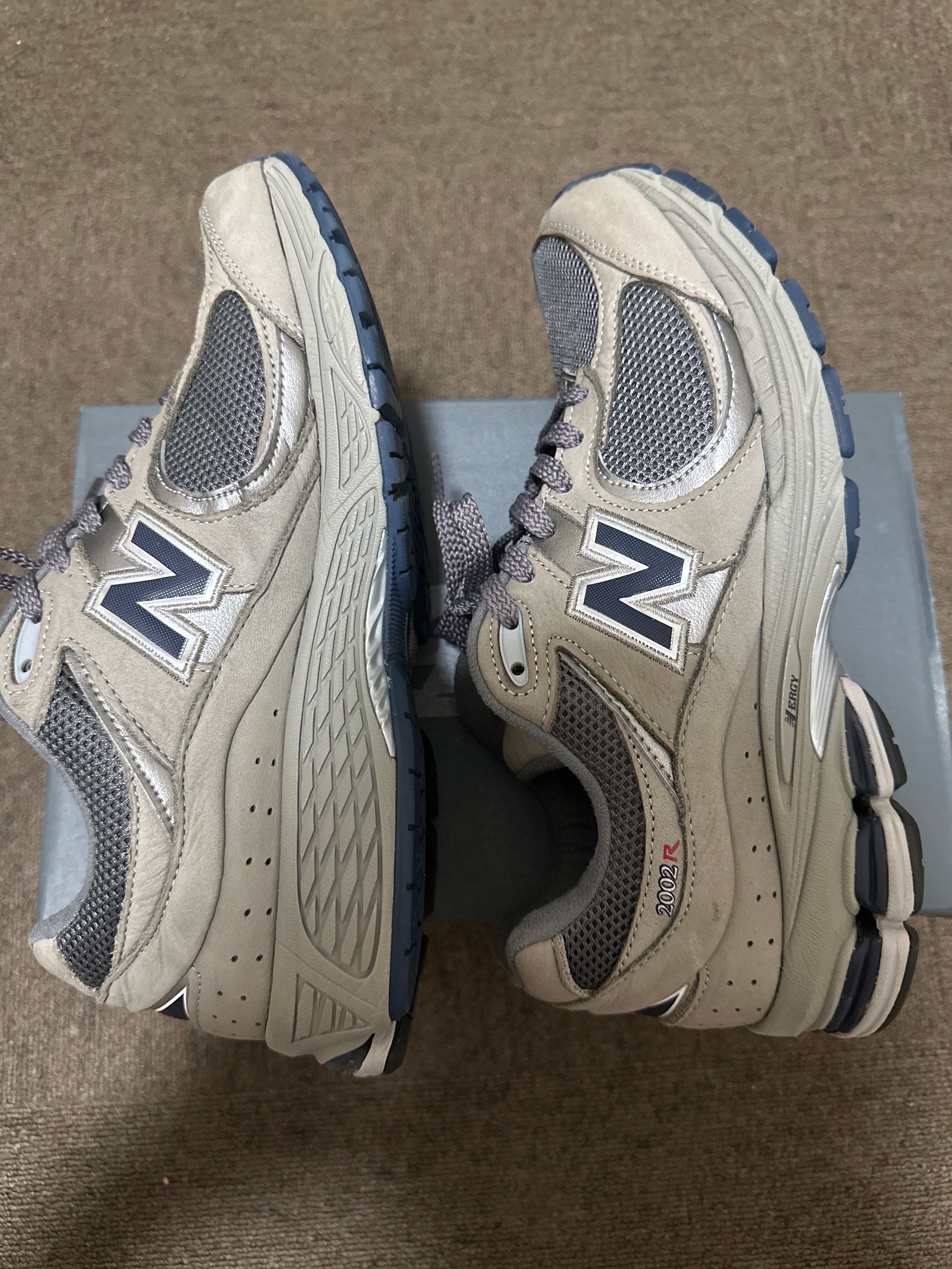 New Balance 2002R "Gray"