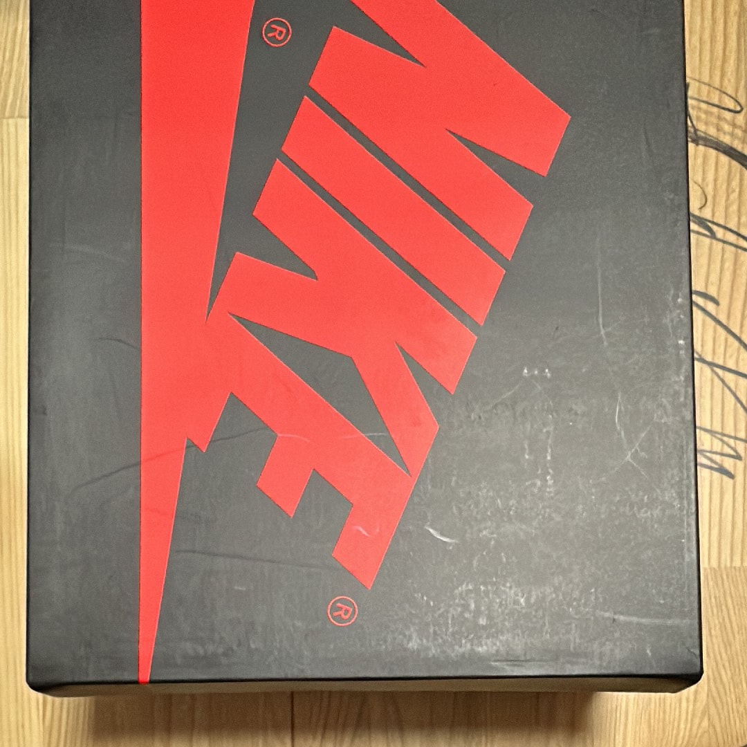 ナイキ GS エアジョーダン1 レトロ ハイ OG "タクシー"