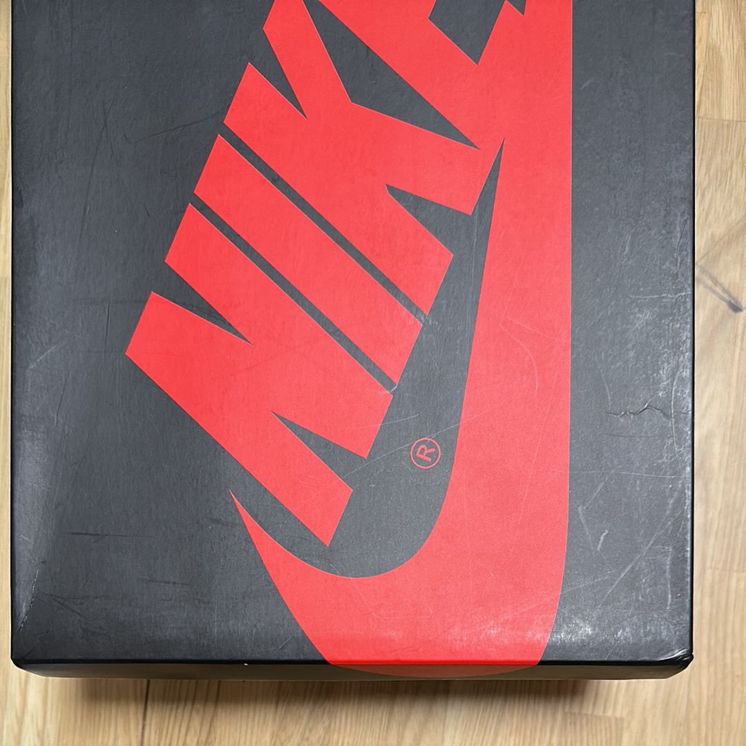 ナイキ GS エアジョーダン1 レトロ ハイ OG "タクシー"