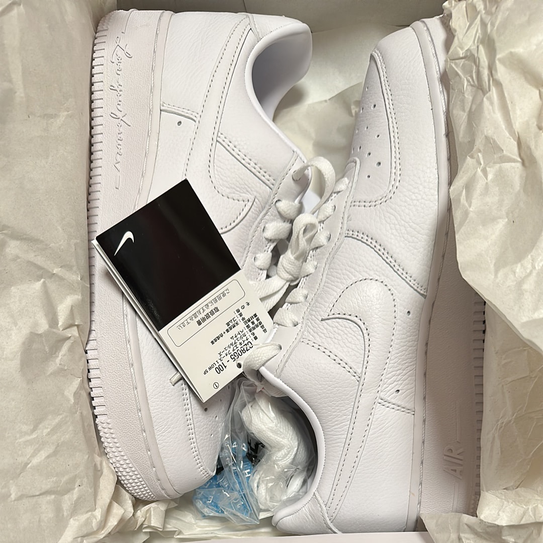 ドレイク ノクタ × ナイキ エアフォース1 ロー "ラブ ユー フォーエバー/ホワイト"