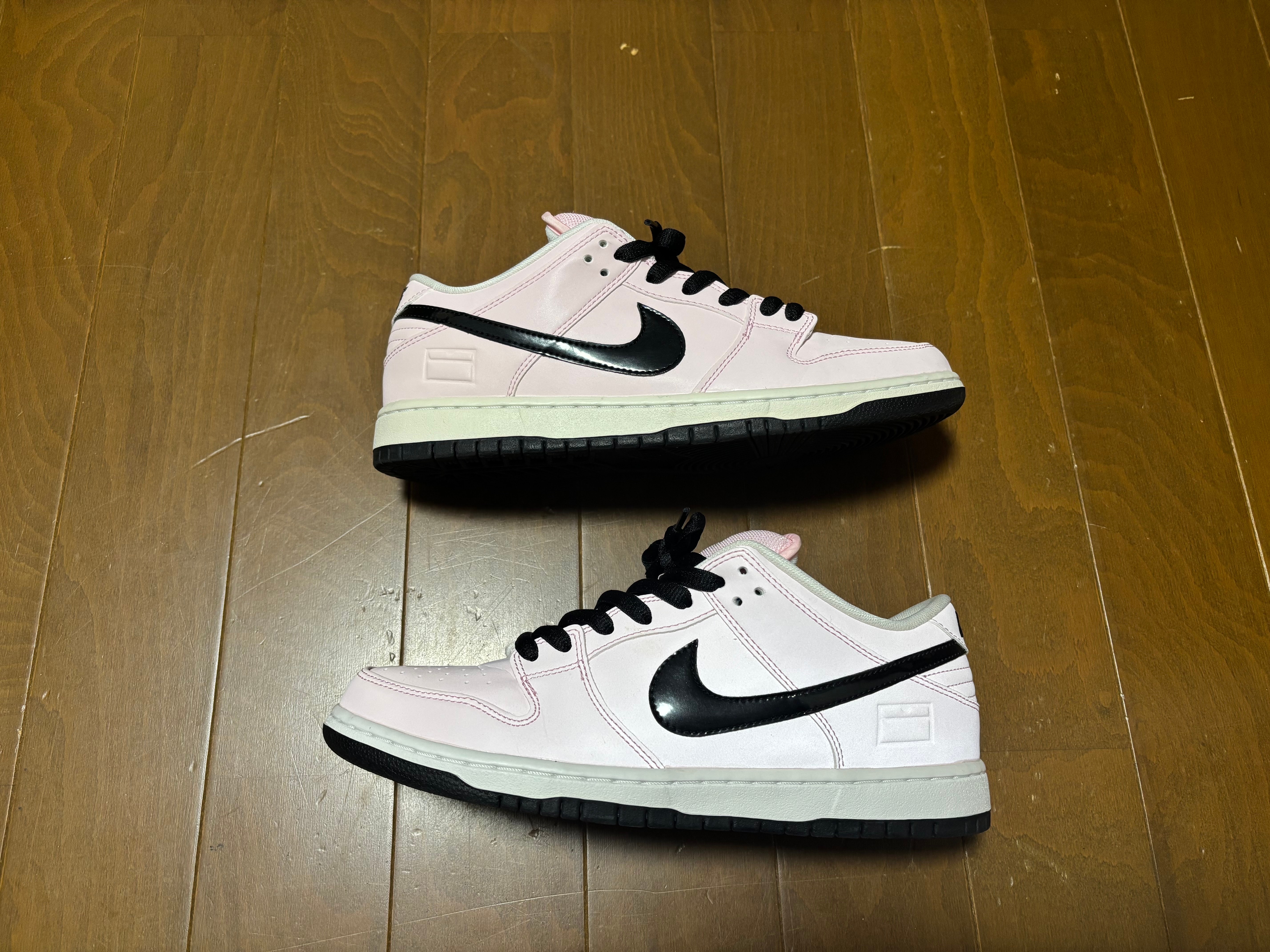 Nike SB Dunk Low "Pink Box"